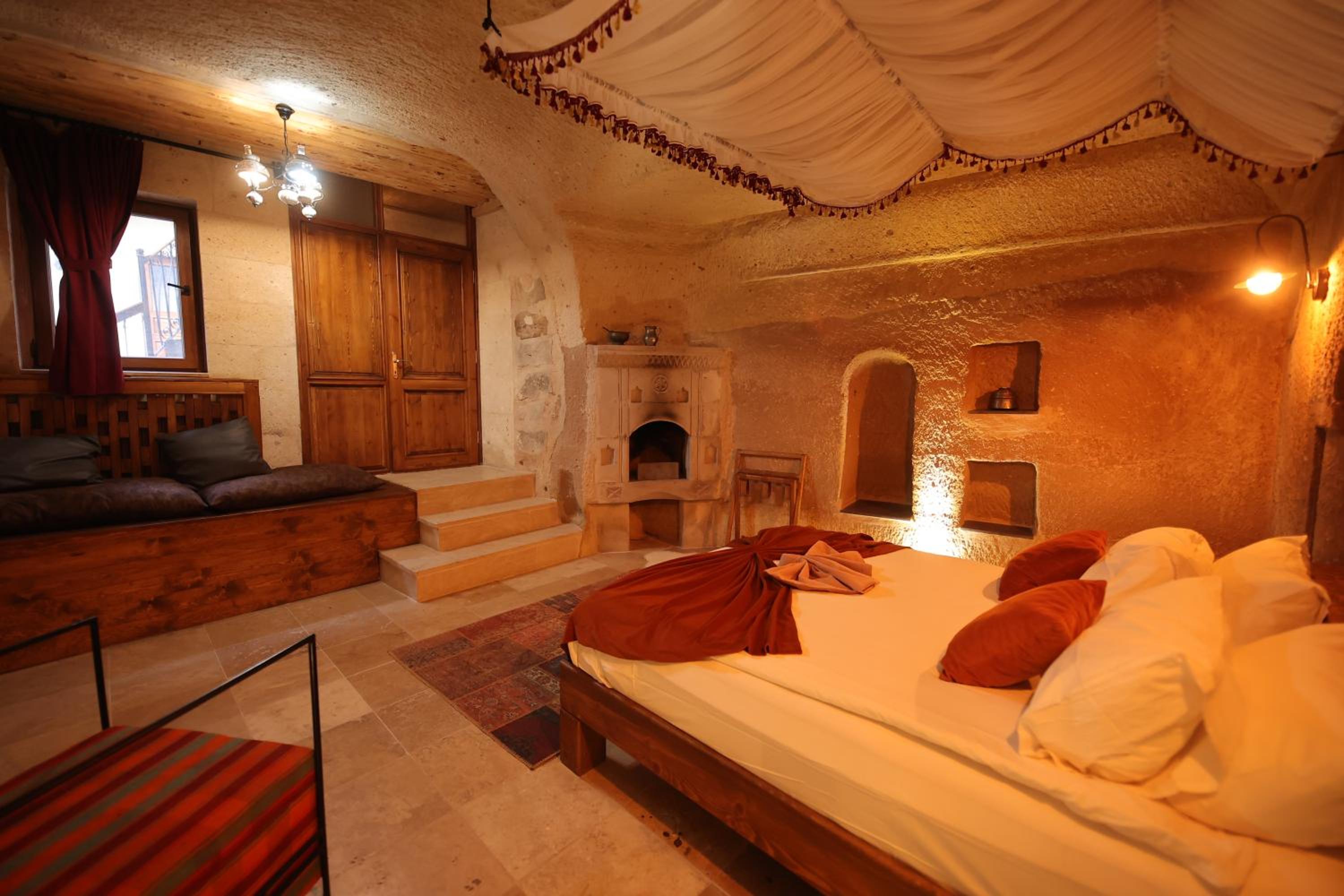 Suite - Photo 3
