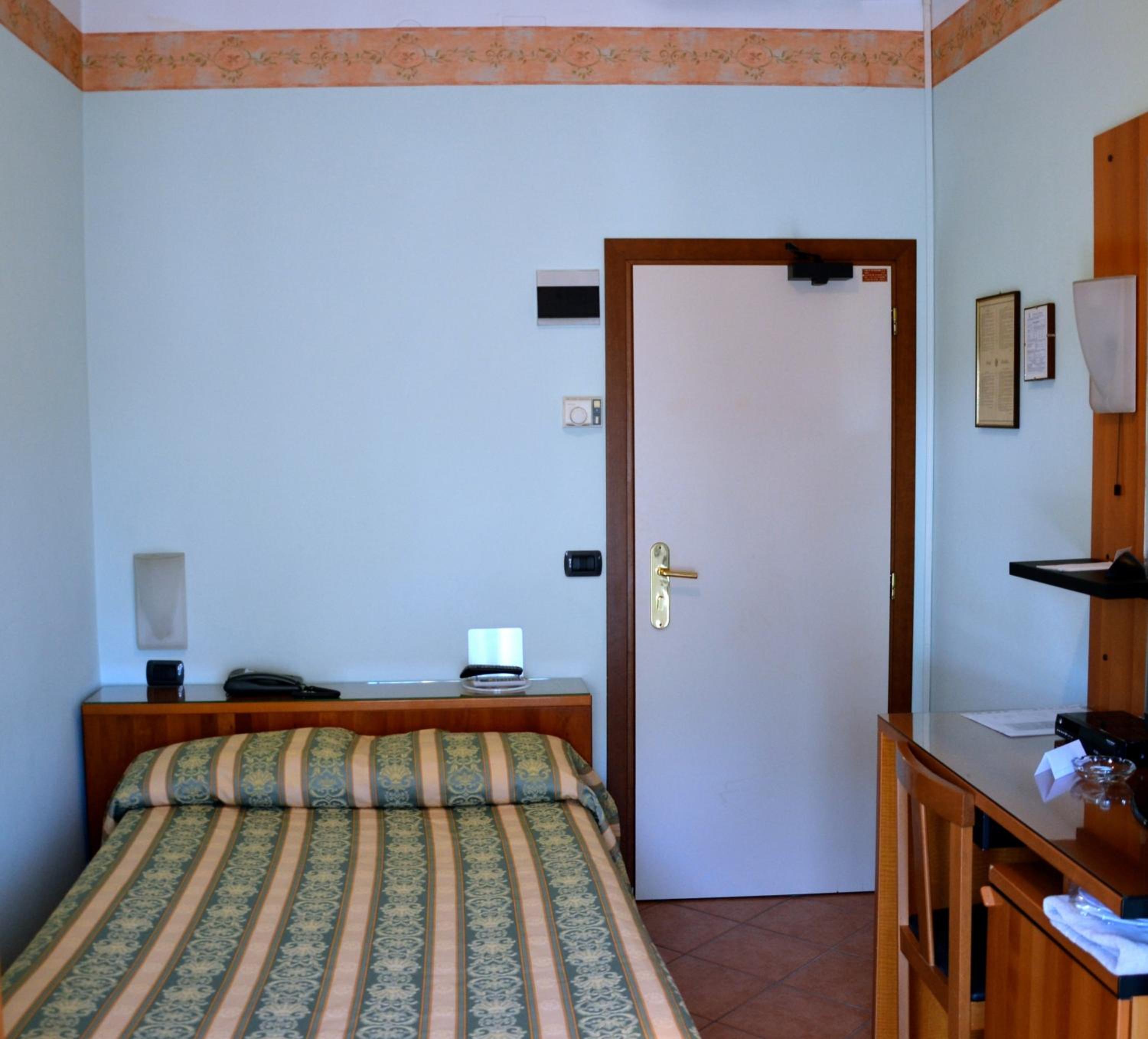 Economy Single Room photo 3
