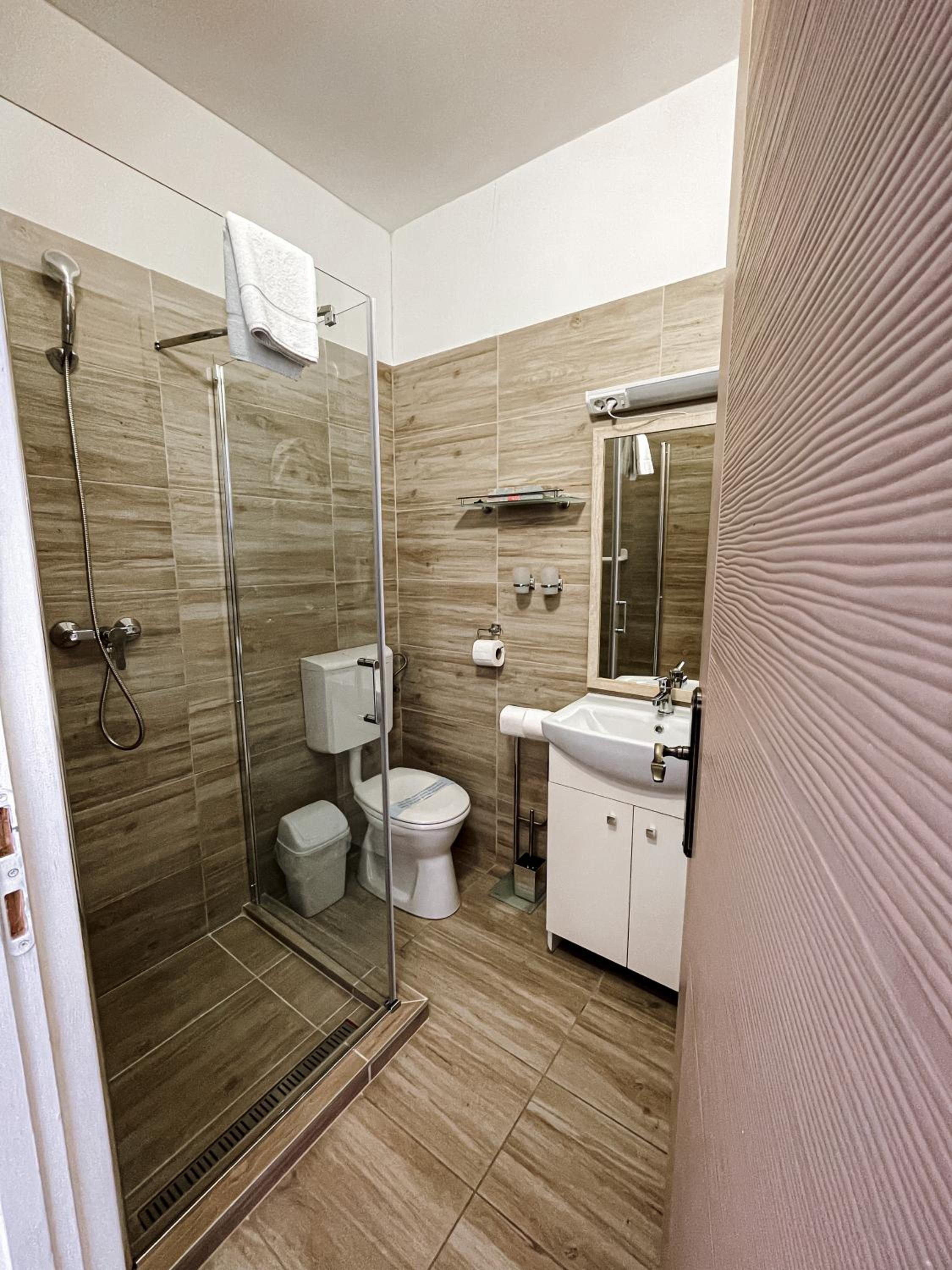 Superior Twin Room - Photo 3