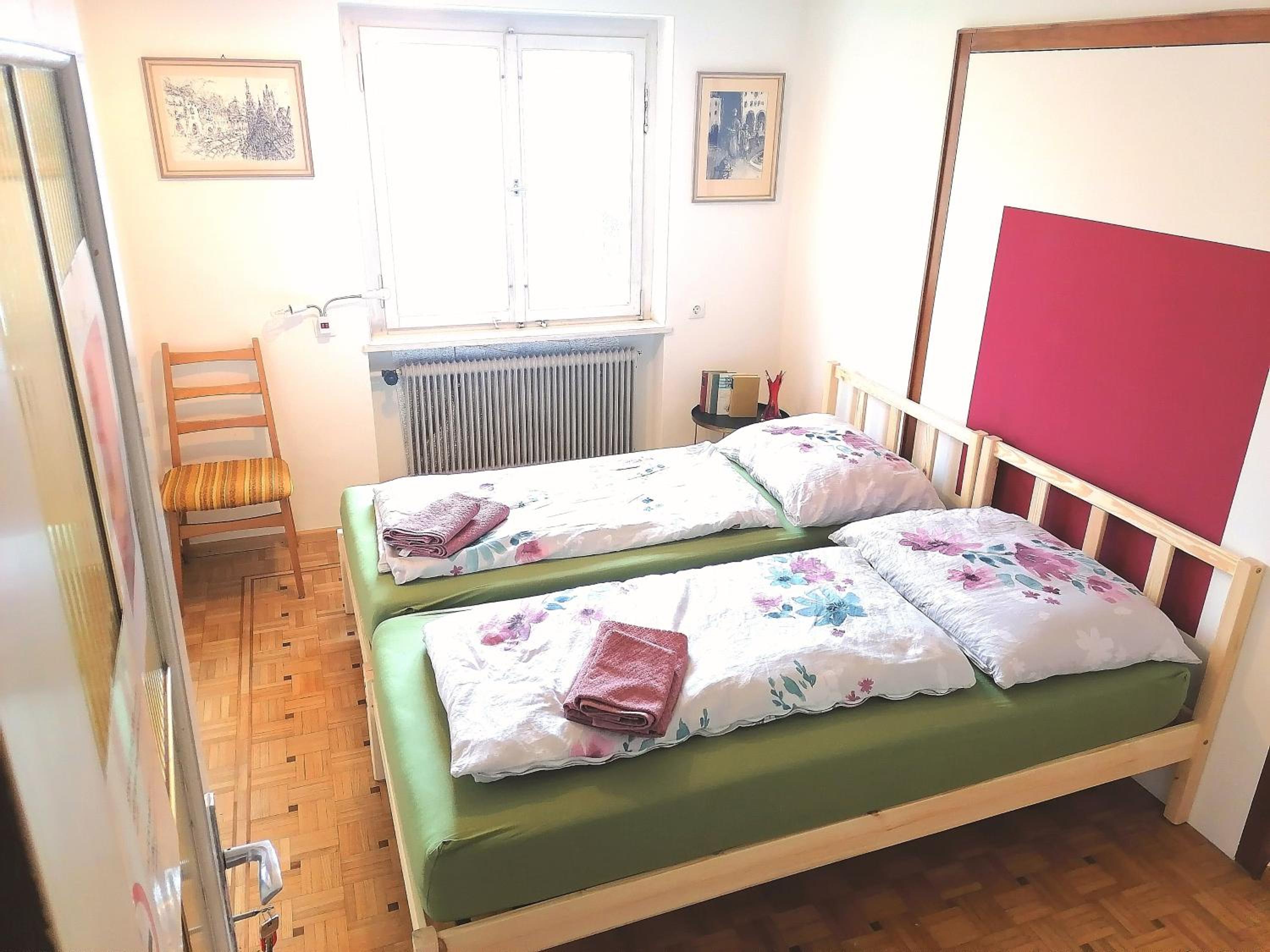 Double Room with Shared Bathroom photo 3