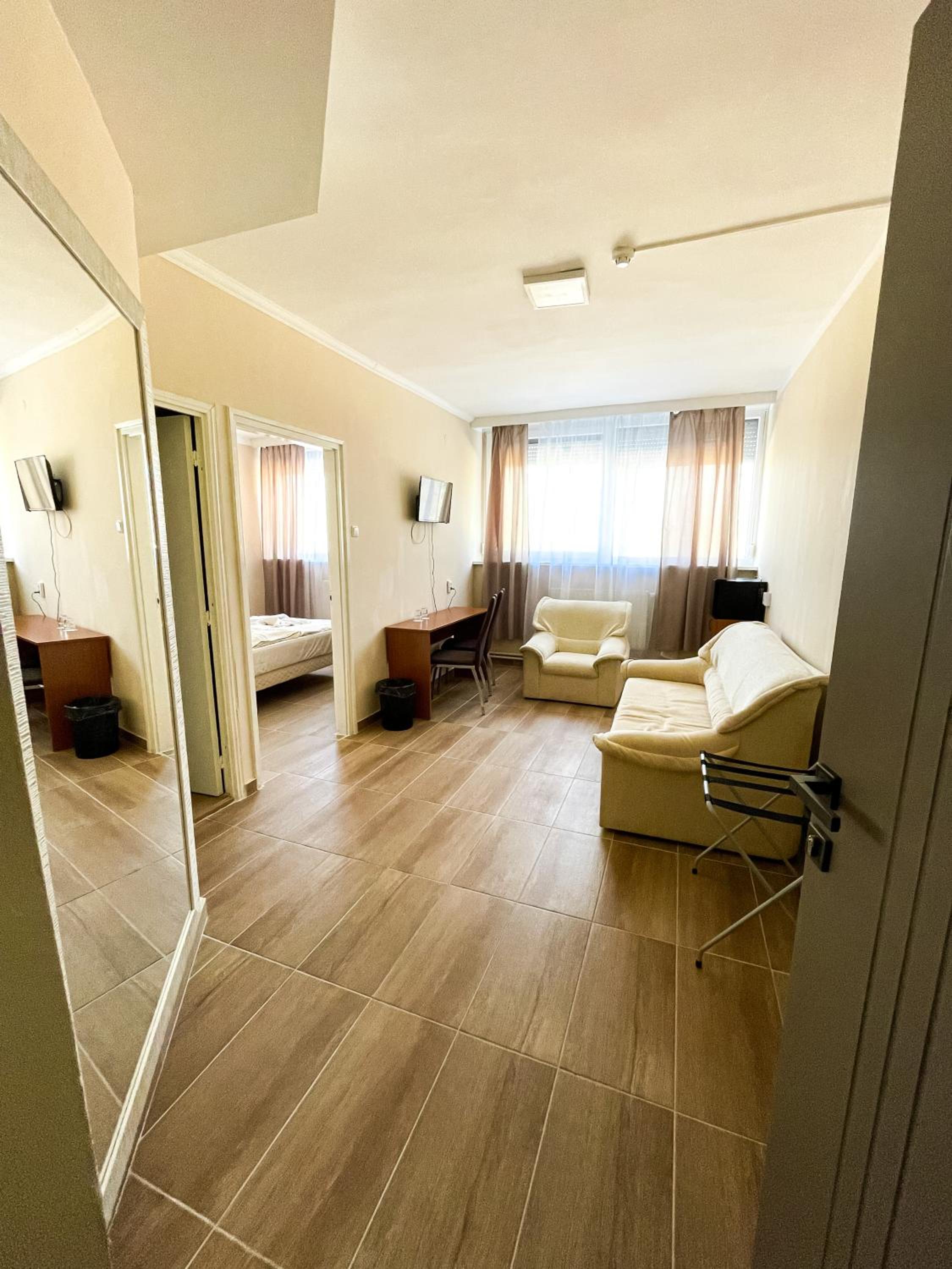 Apartment with Shower - Photo 1