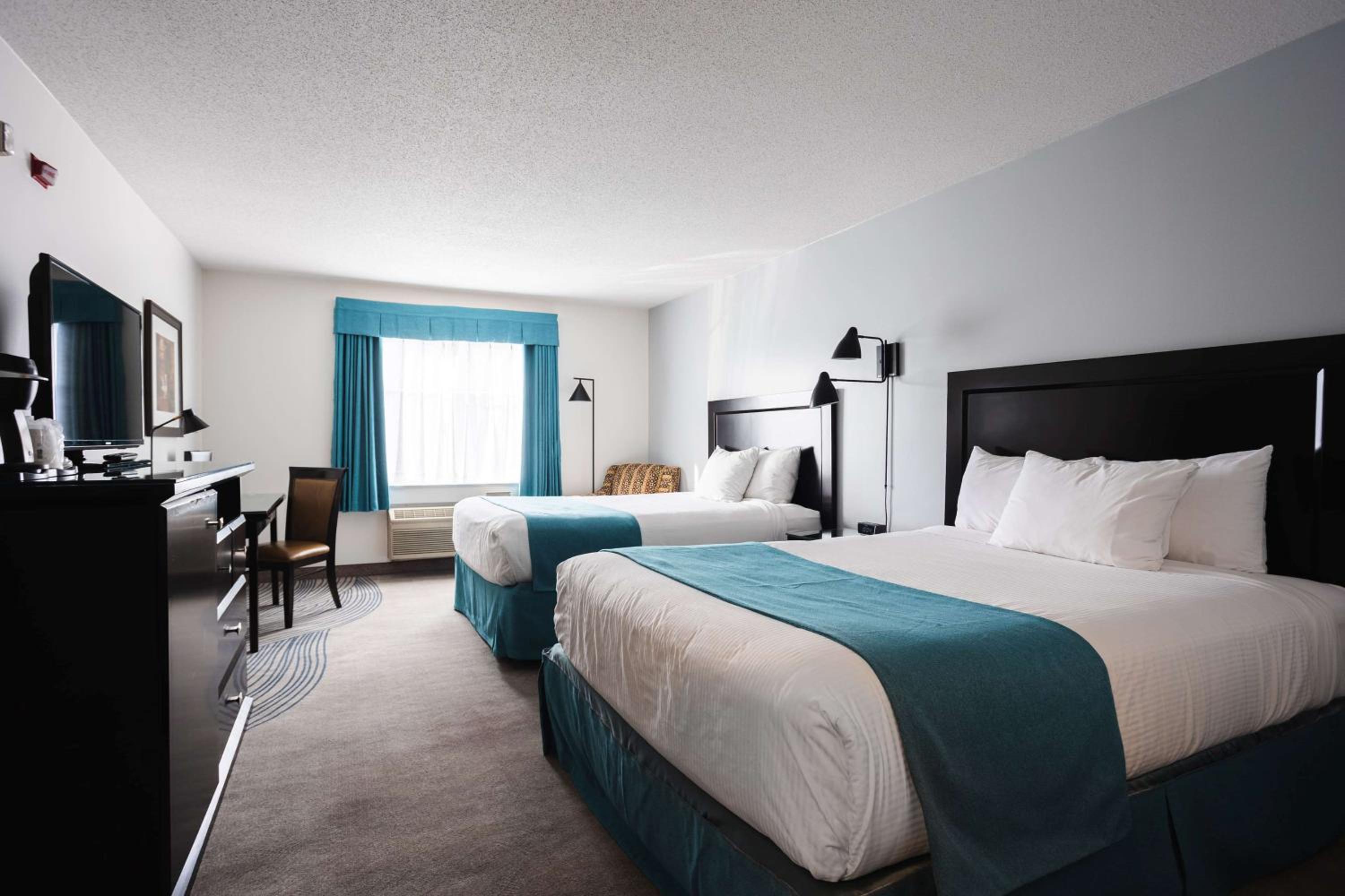 Standard Queen Room with Two Queen Beds - Photo 1