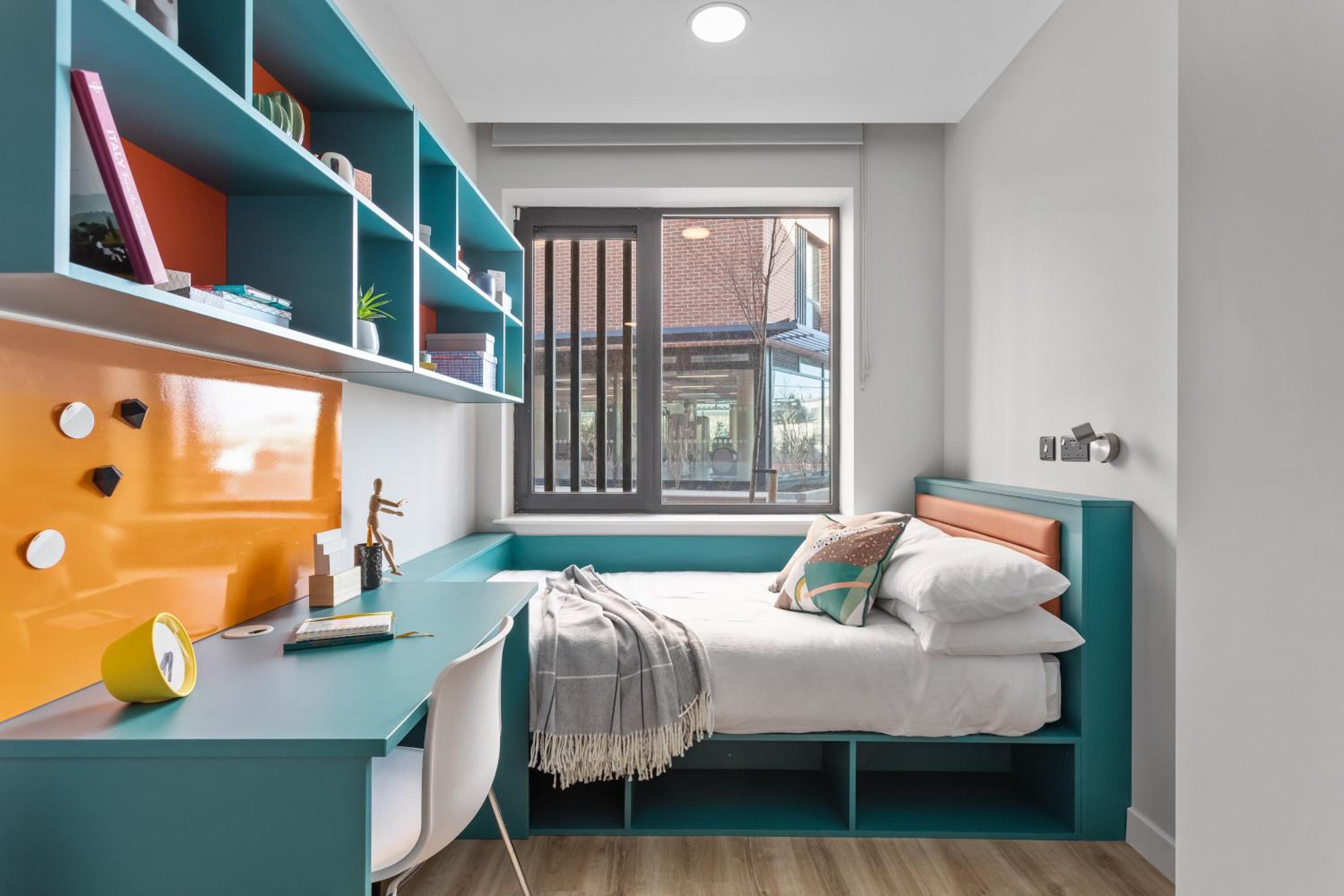 4 Bed Apartment  photo 2