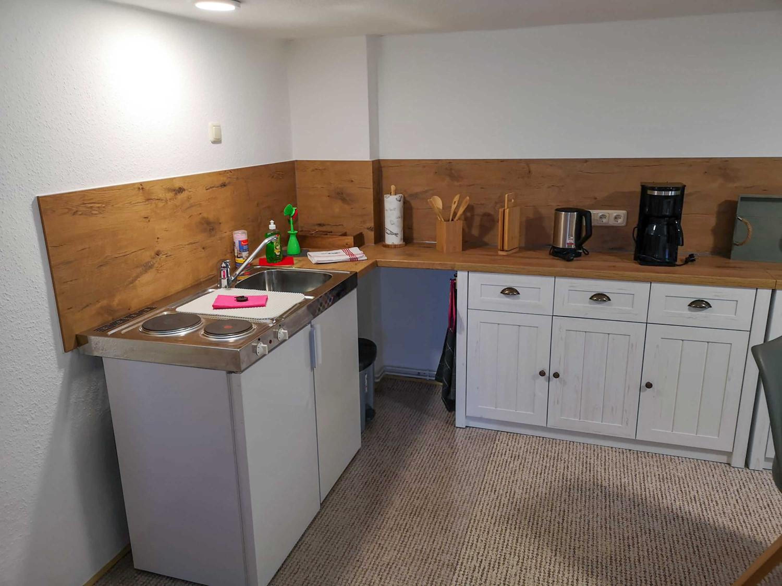 Two-Bedroom Apartment with Shower  photo 2