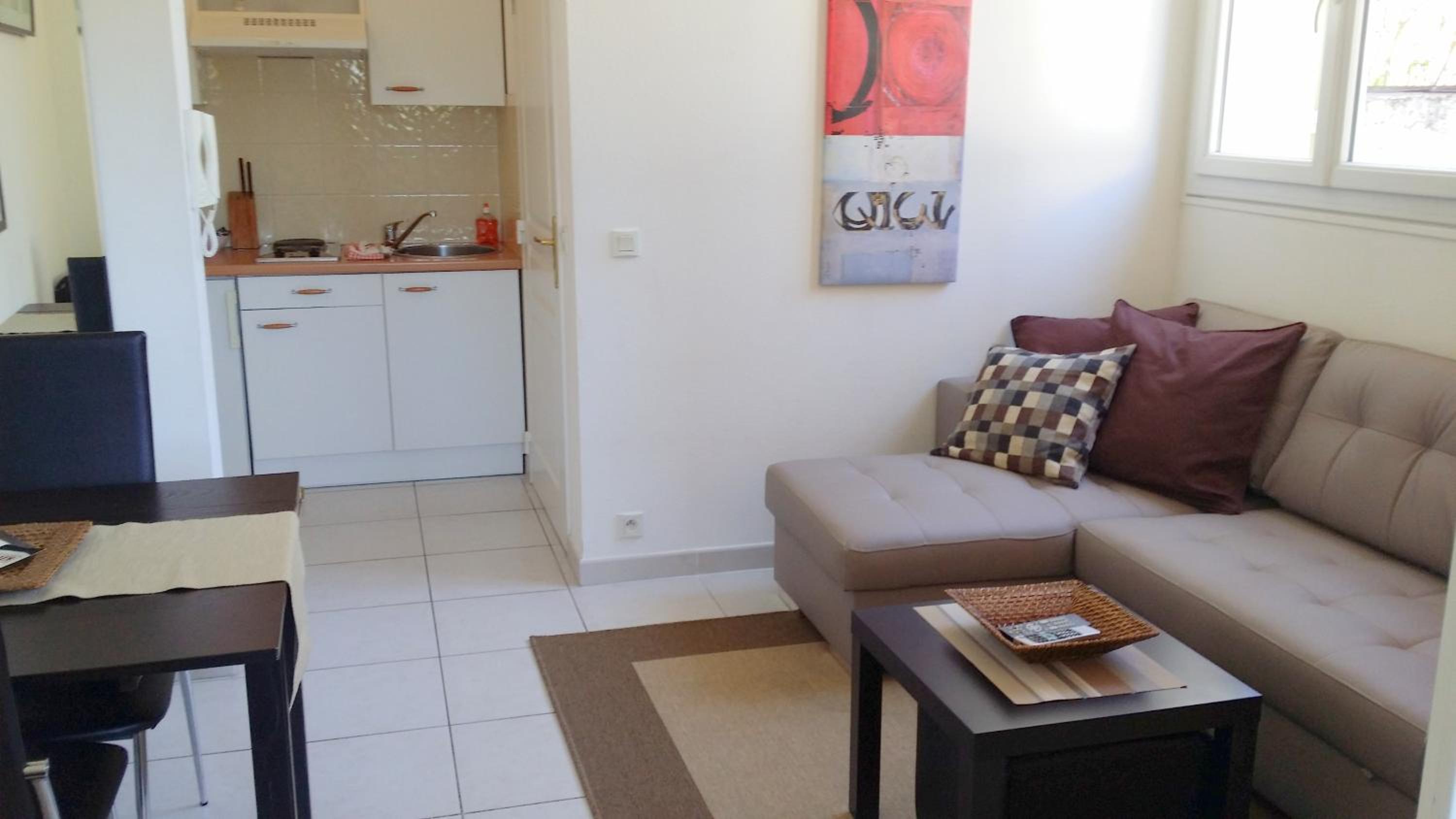 Apartment - Photo 8