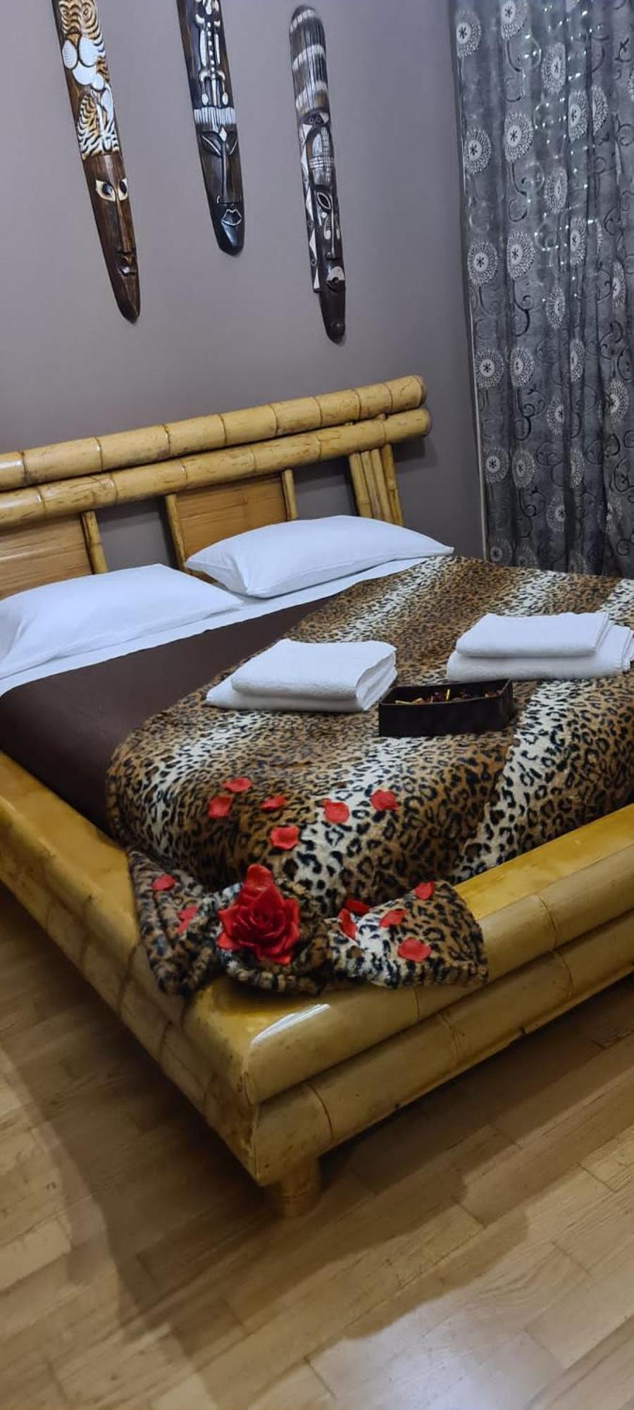 Double Room - Photo 15