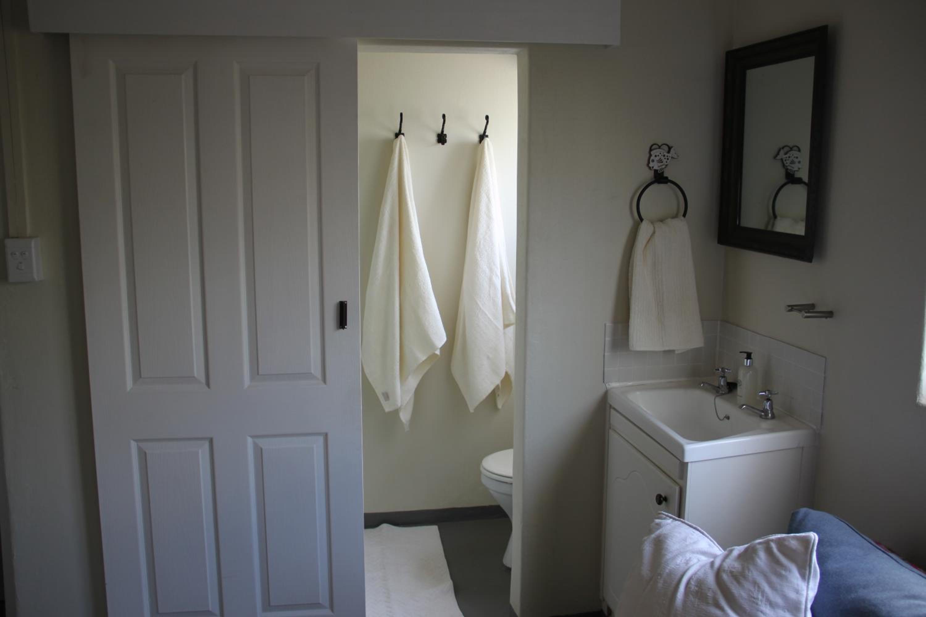 One-Bedroom Apartment - Photo 13