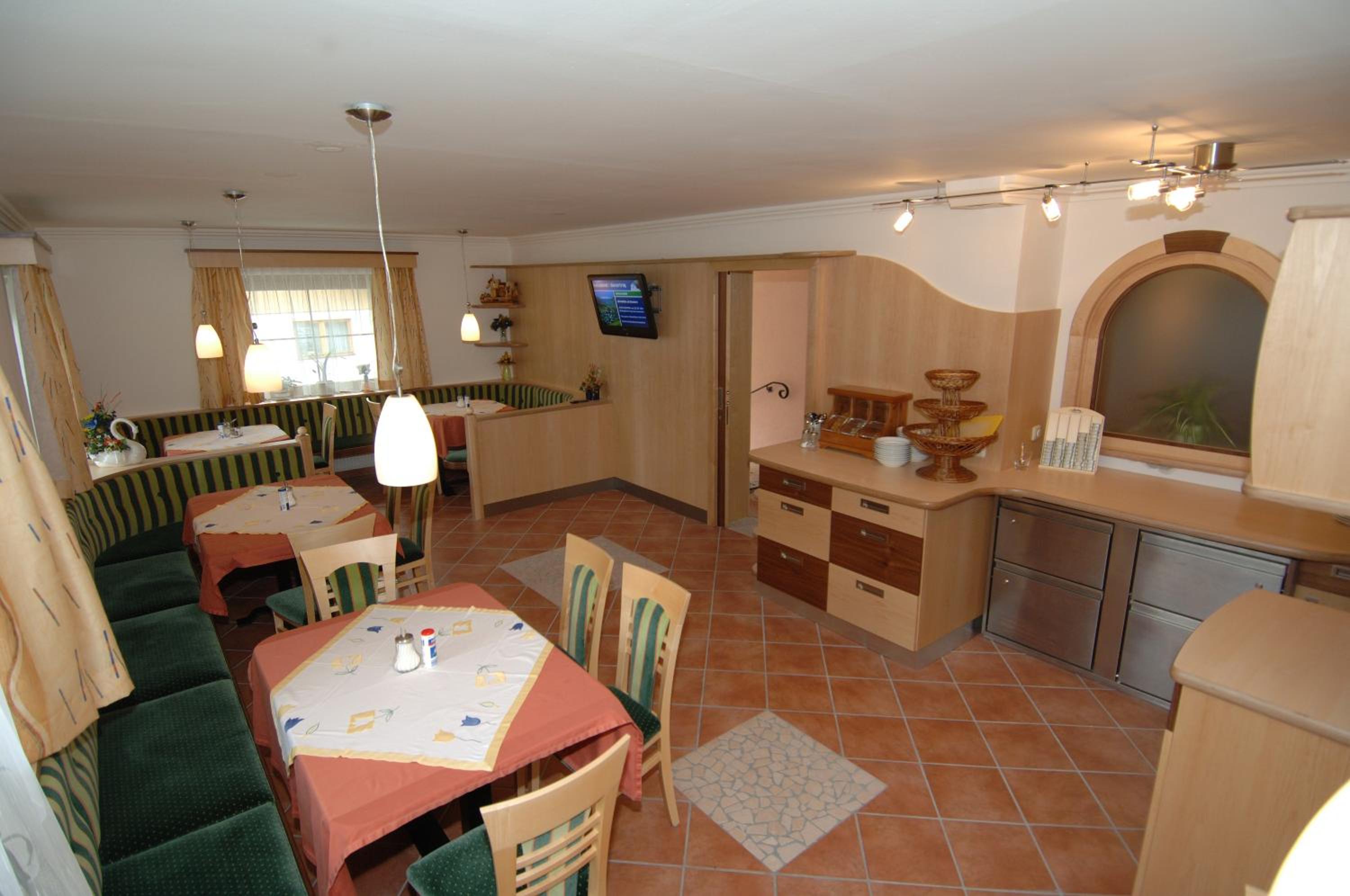 Double Room with Balcony photo 2