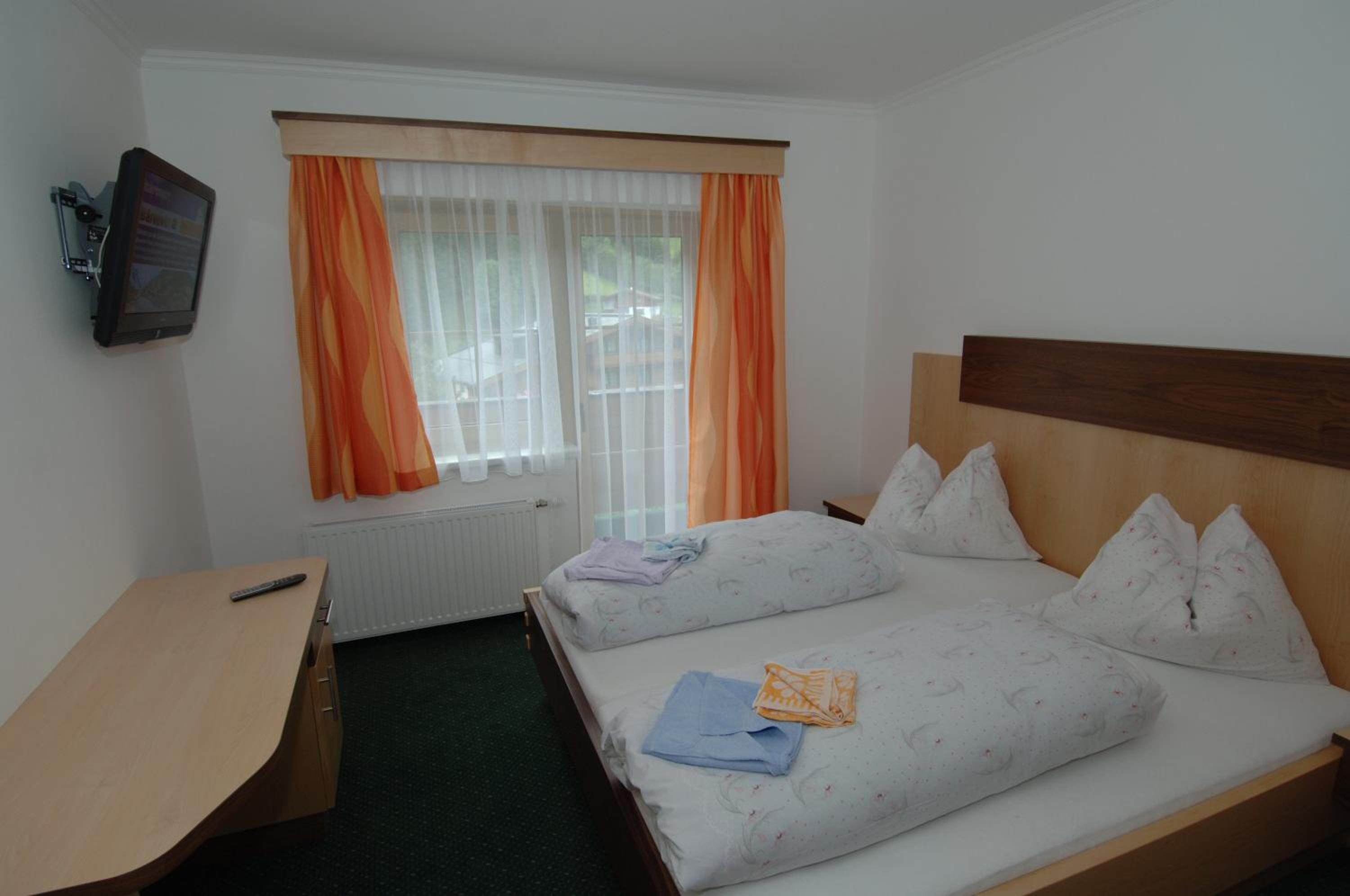 Double Room with Balcony photo 1