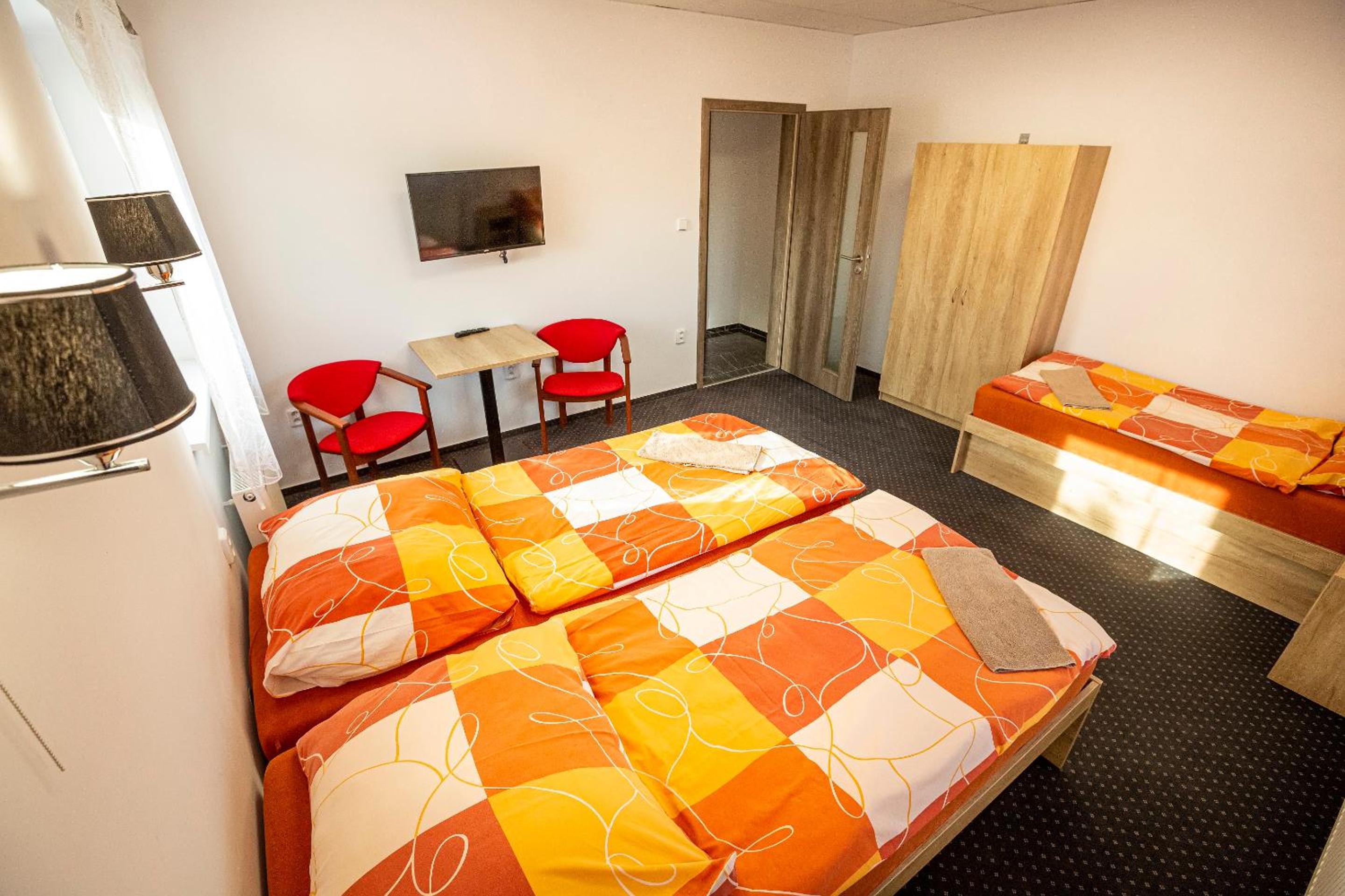 Deluxe Triple Room - Photo 2