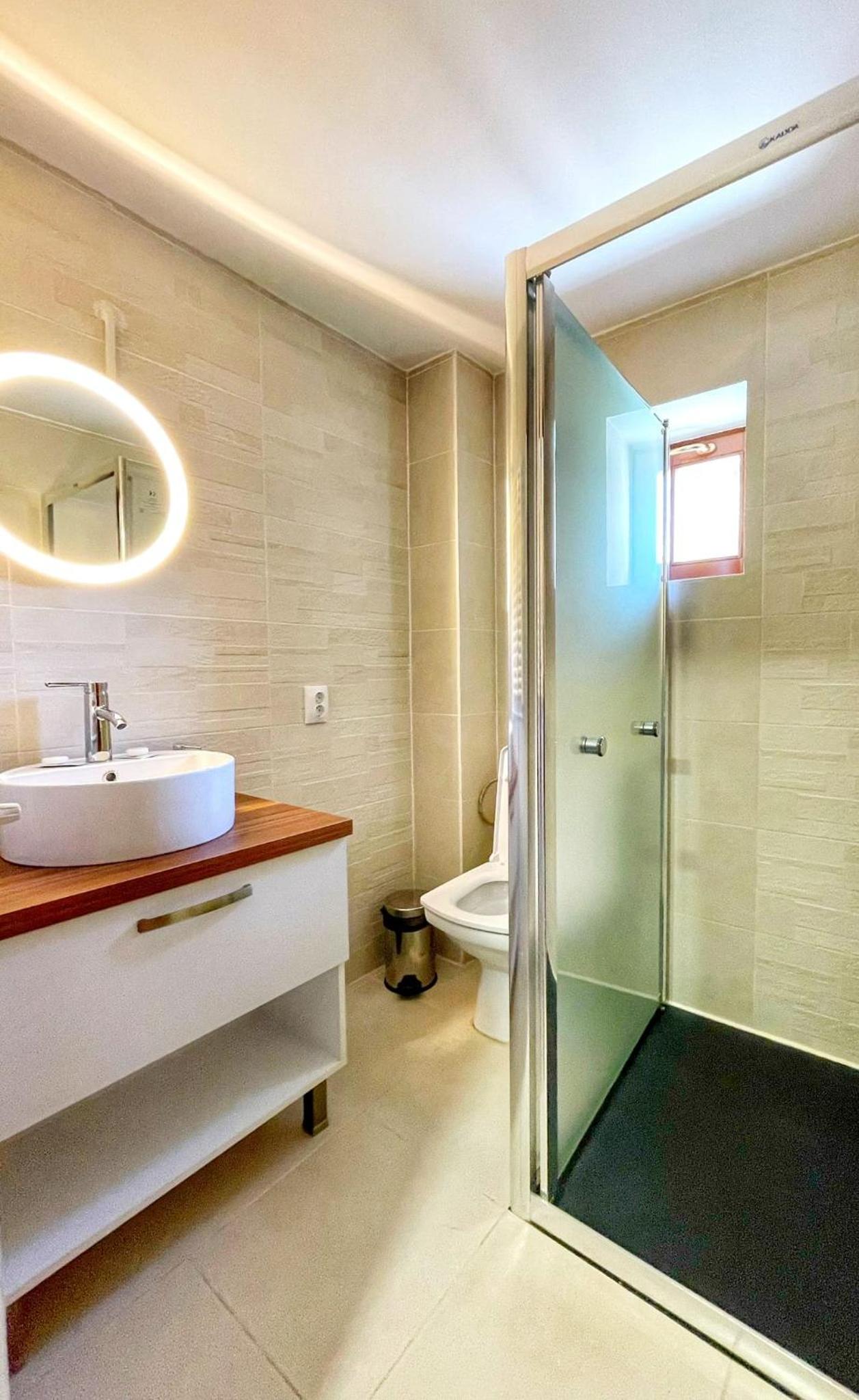 Double Room - Photo 4