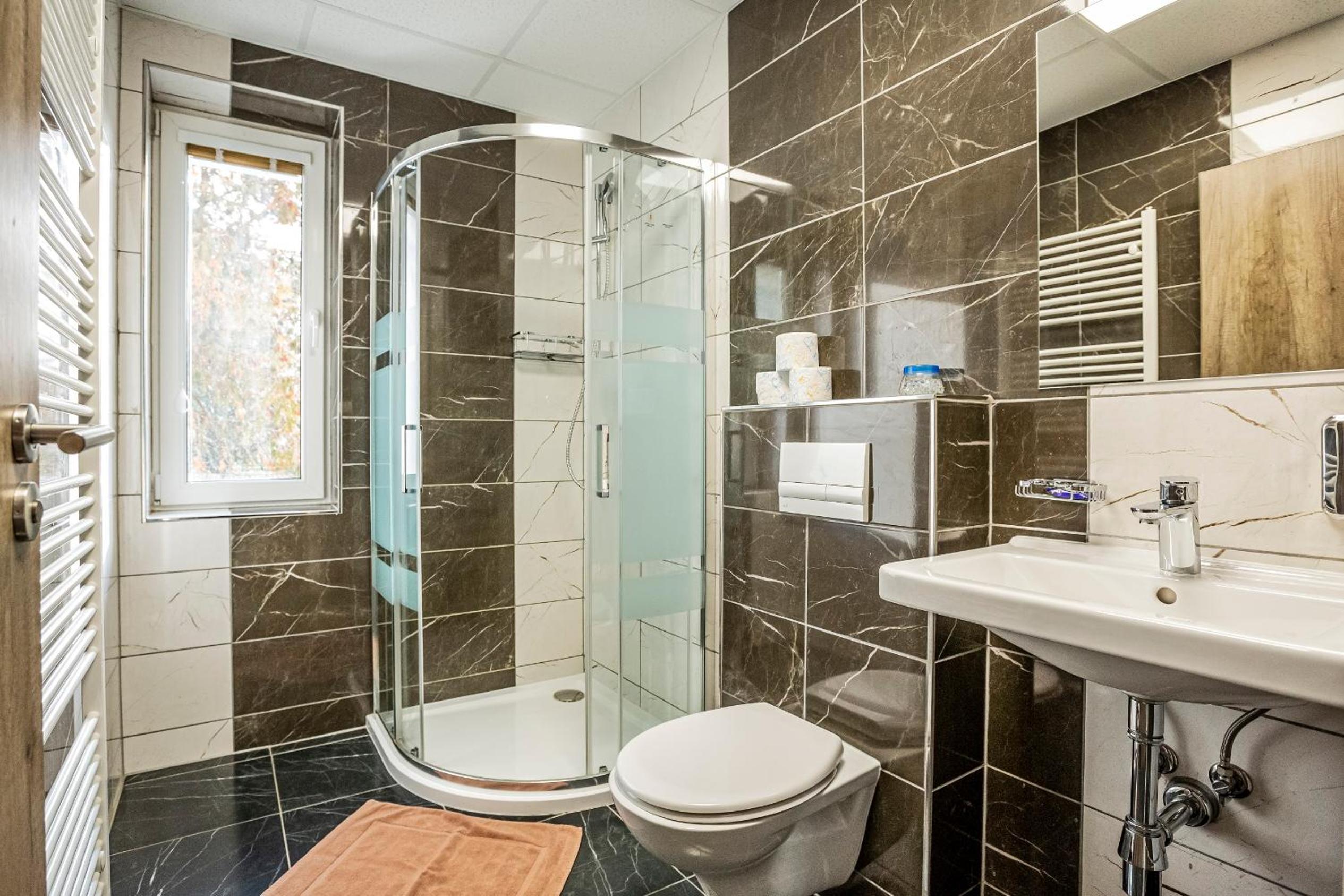Quadruple Room with Bathroom photo 2