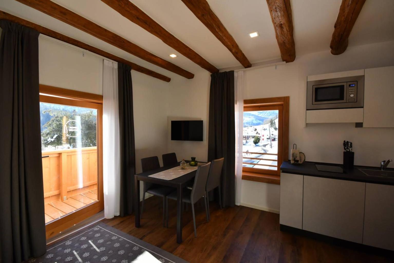 Deluxe Apartment - Photo 1