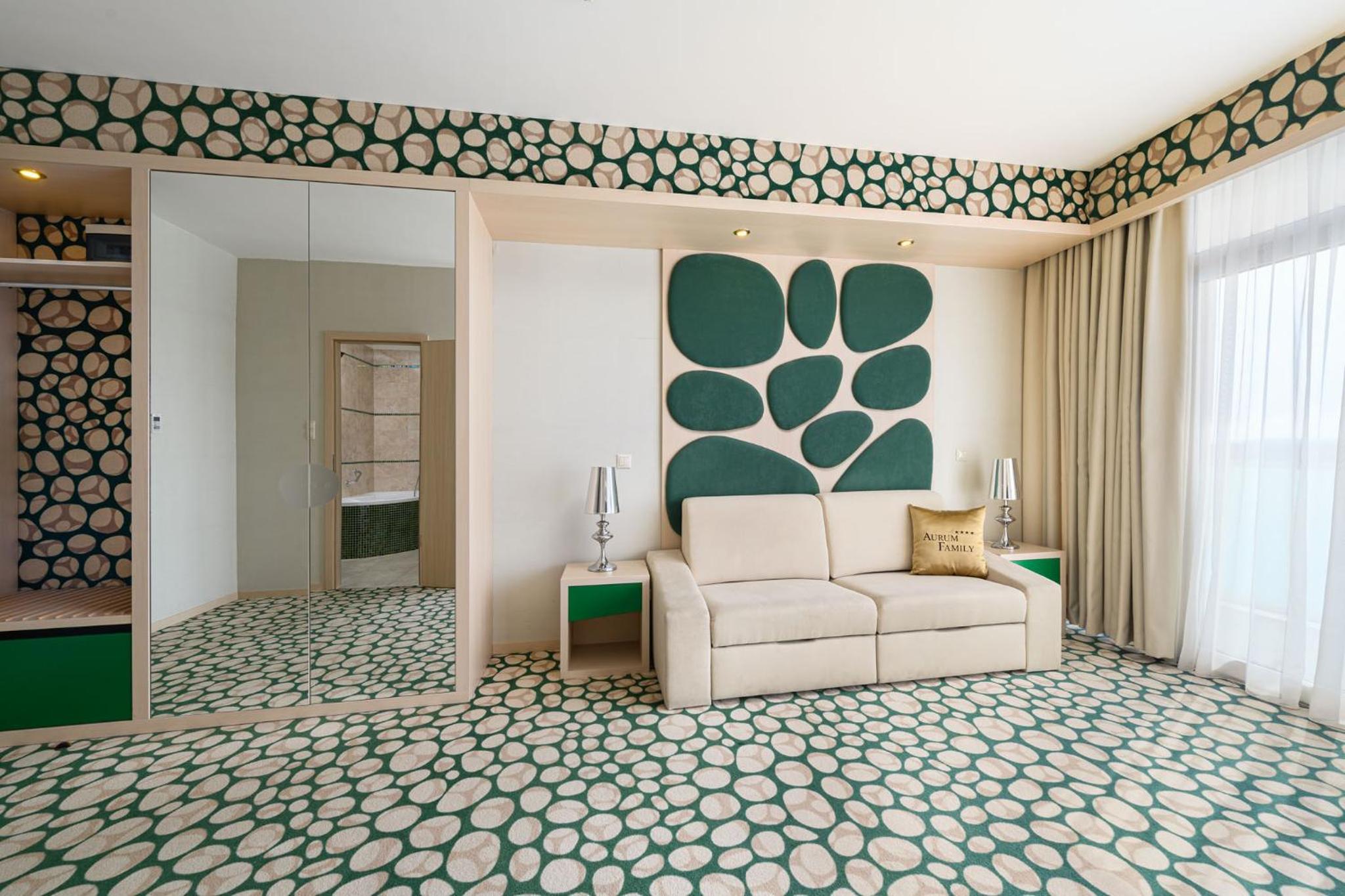 Deluxe Suite photo 2