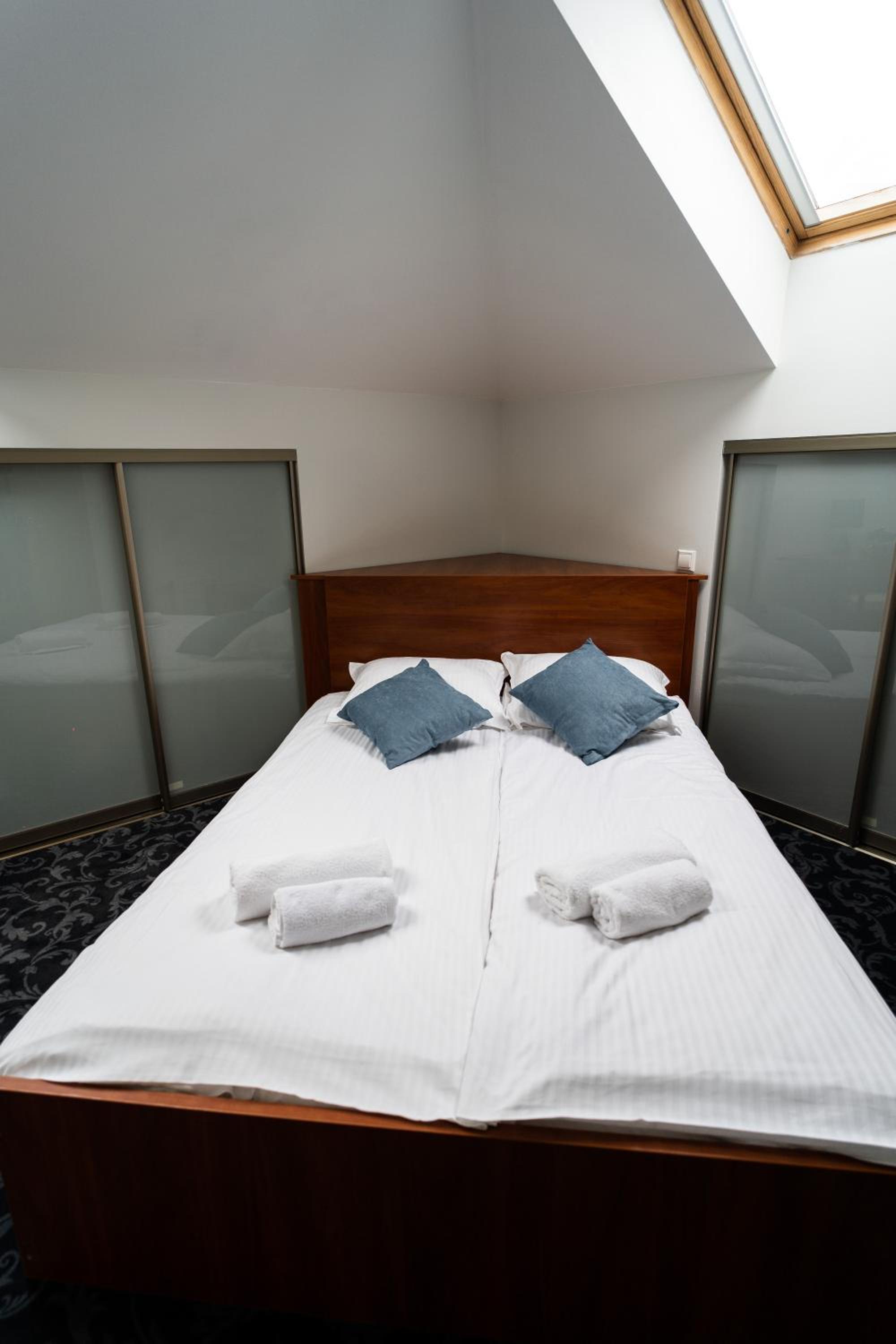 Double or Twin Room - Photo 2
