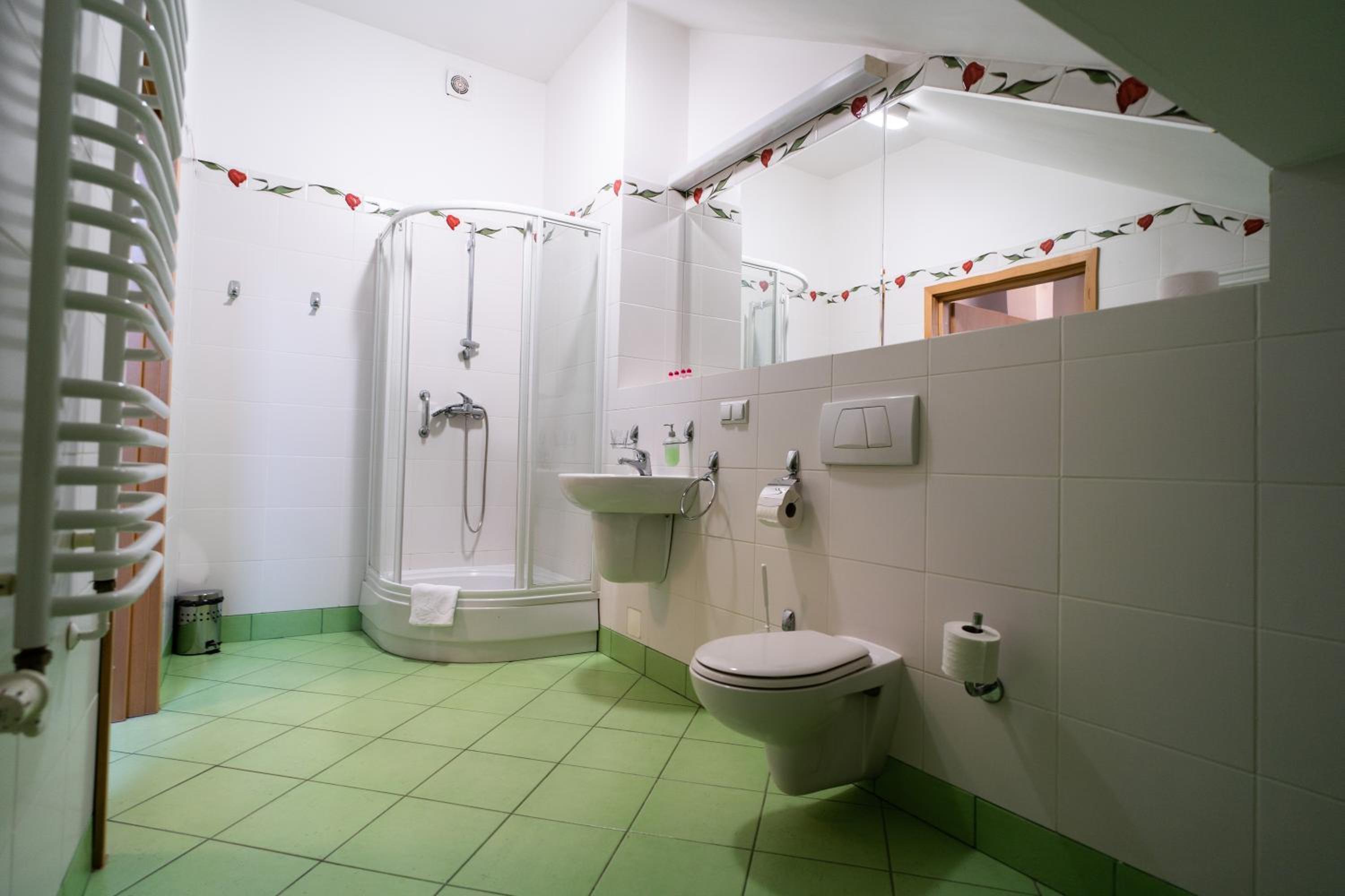Double or Twin Room - Photo 4