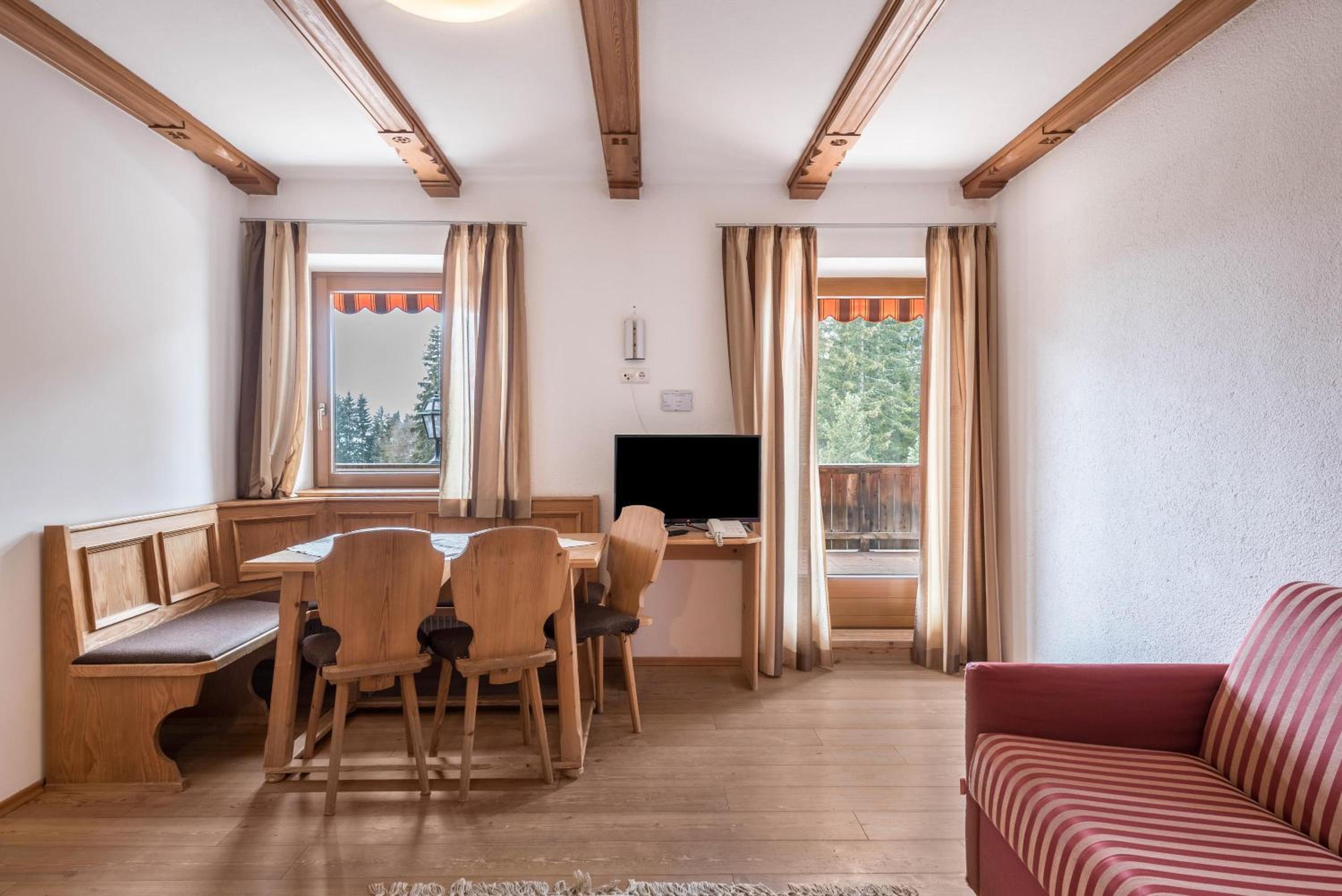 Two-Bedroom Deluxe Apartment with Garden View
