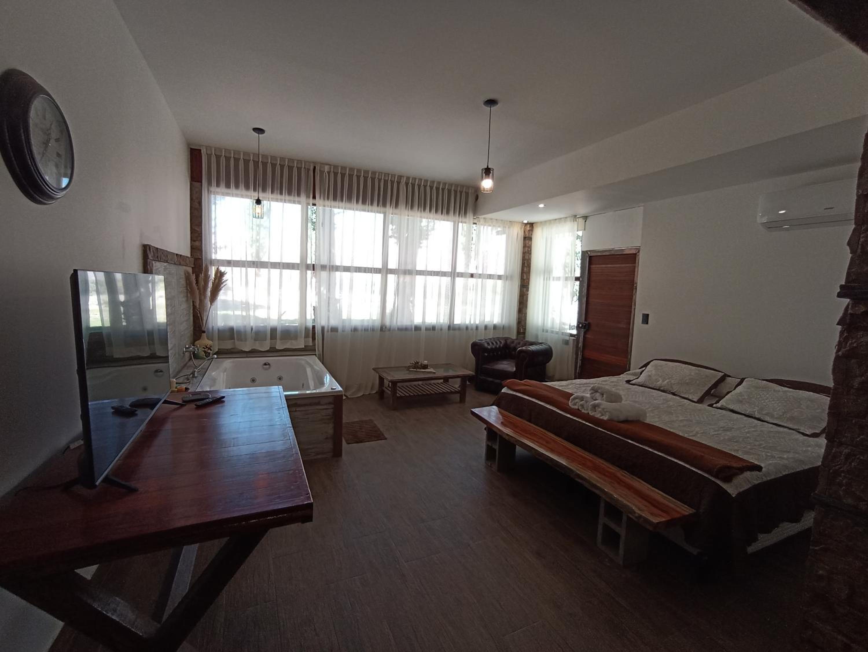 Deluxe Suite with Spa Bath