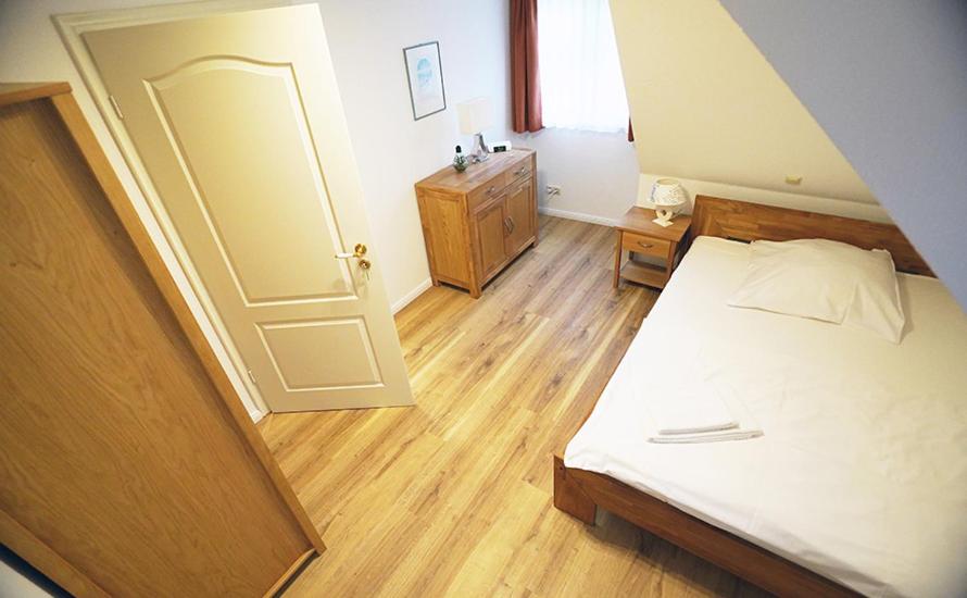 Triple Room - Photo 6