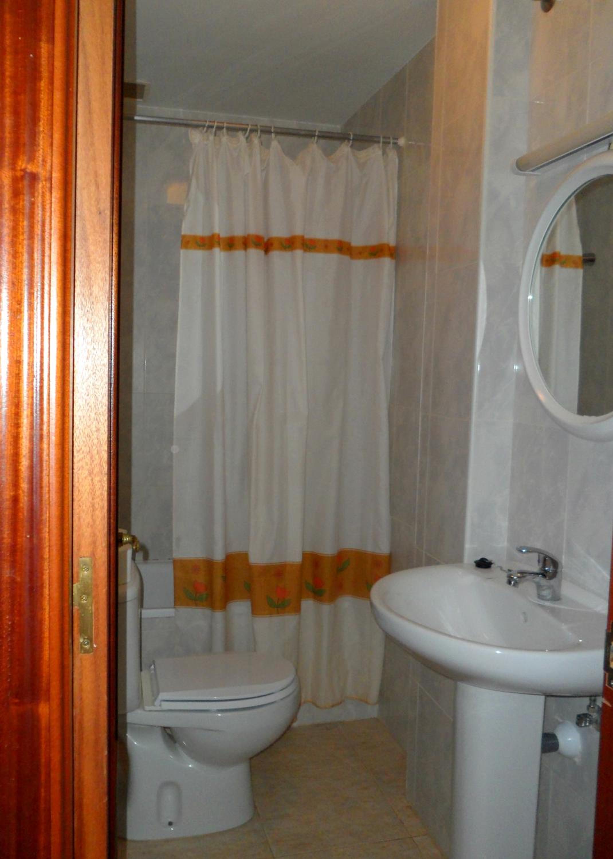 One-Bedroom Apartment (2 Adults + 1 Child) - Photo 14