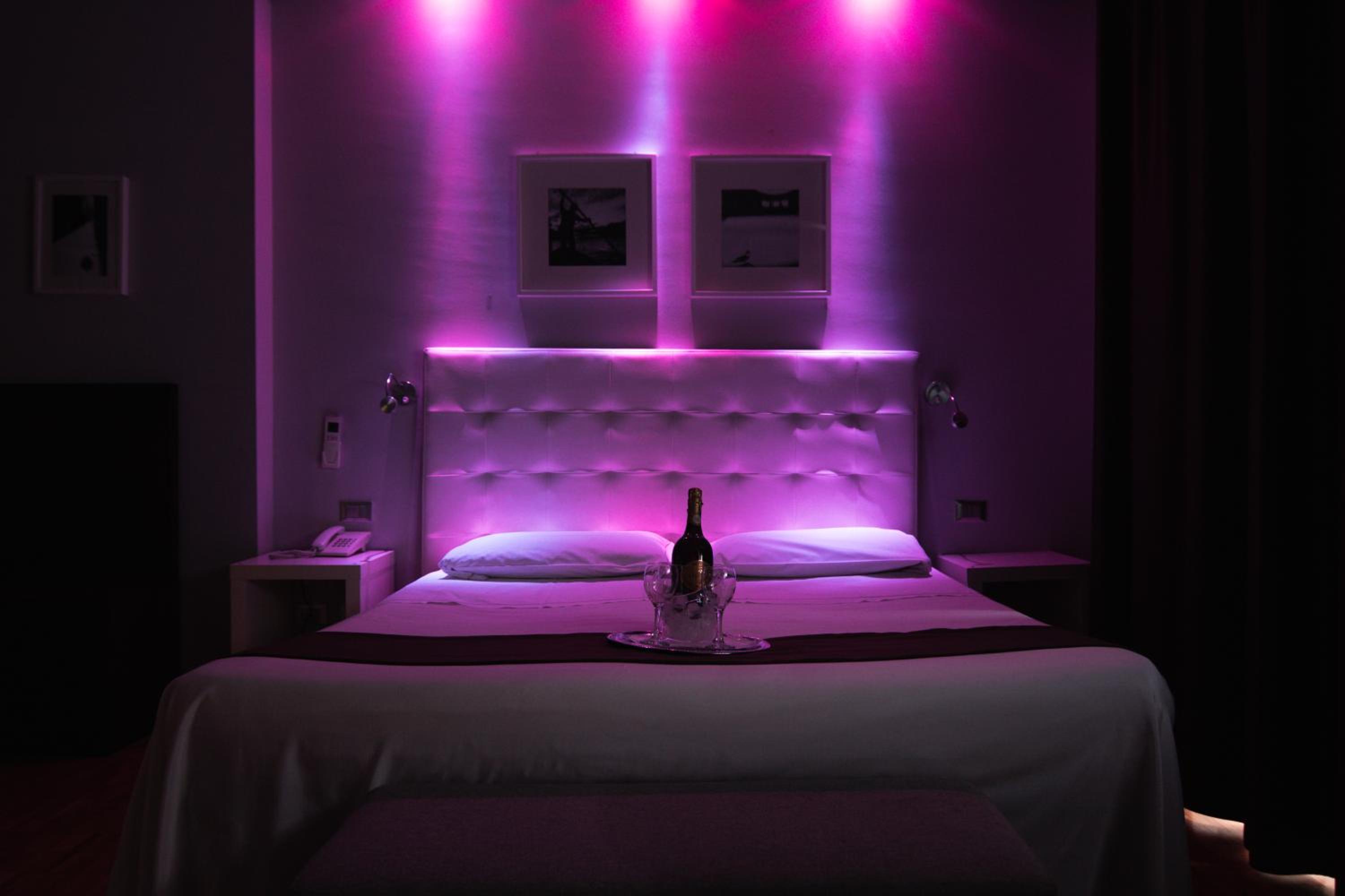 Deluxe Double or Twin Room with Spa Bath photo 3