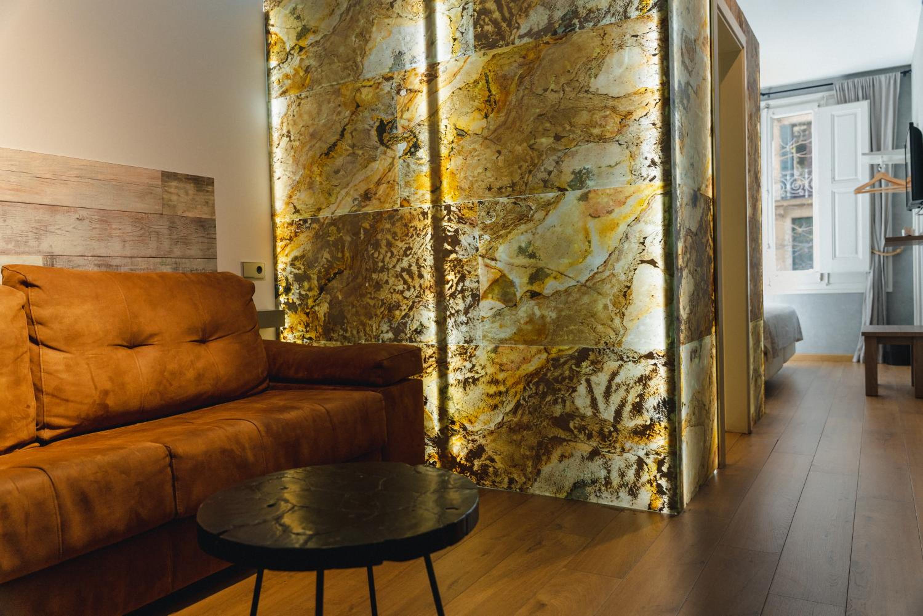 Deluxe Family Room photo 3