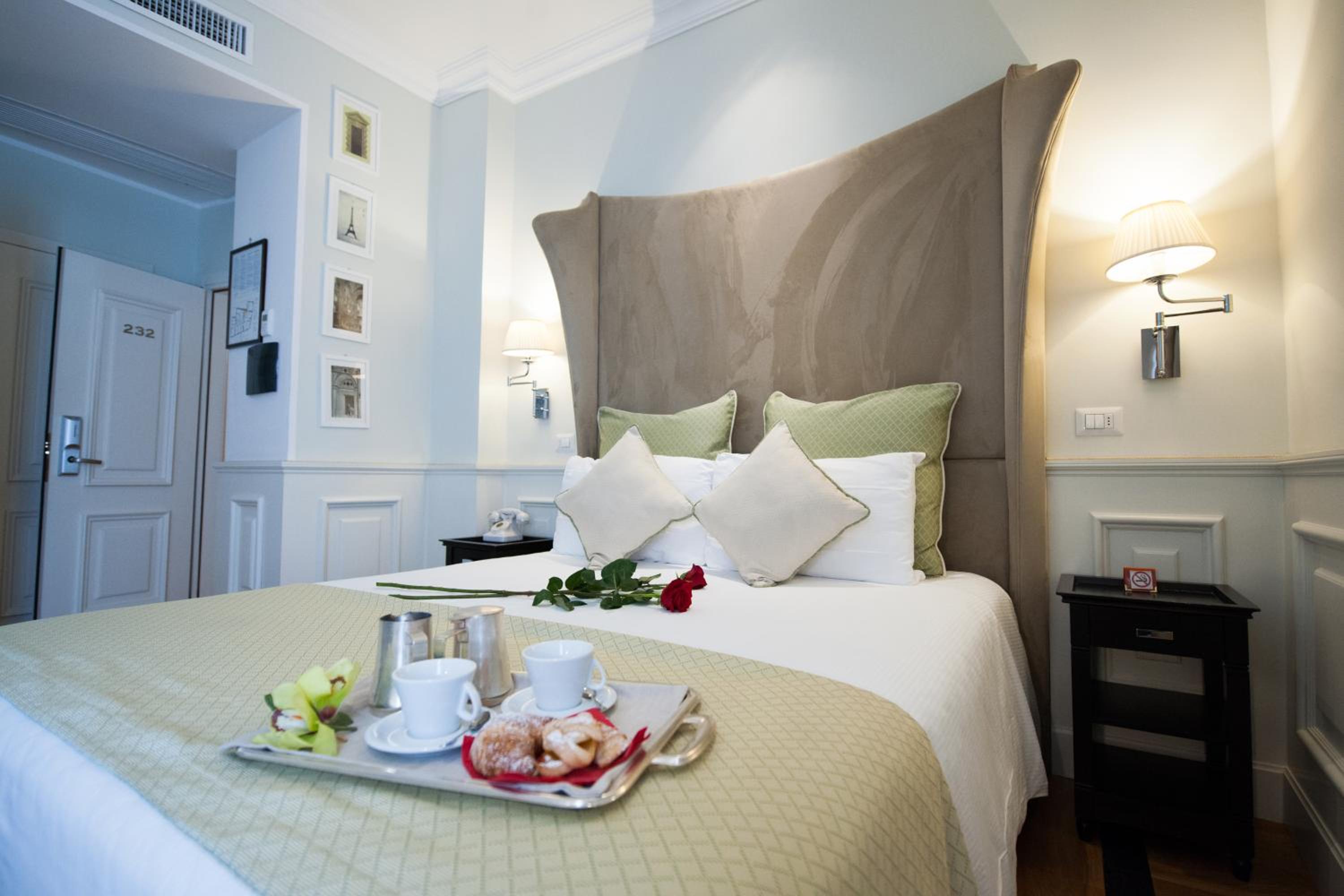 Double or Twin Room - Photo 10