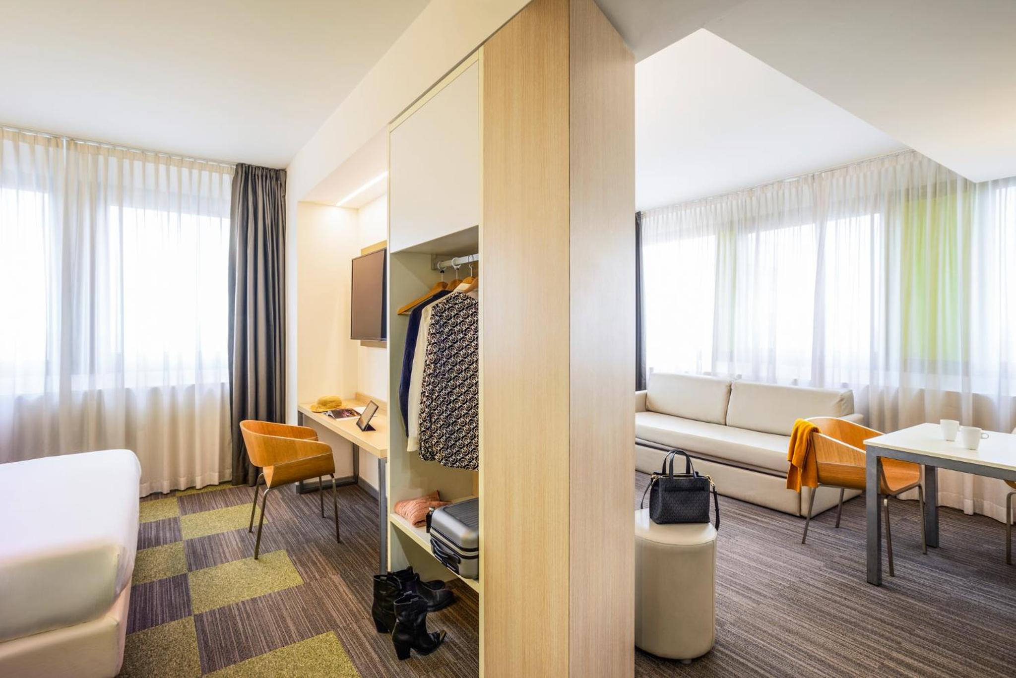 Executive Room - Photo 3