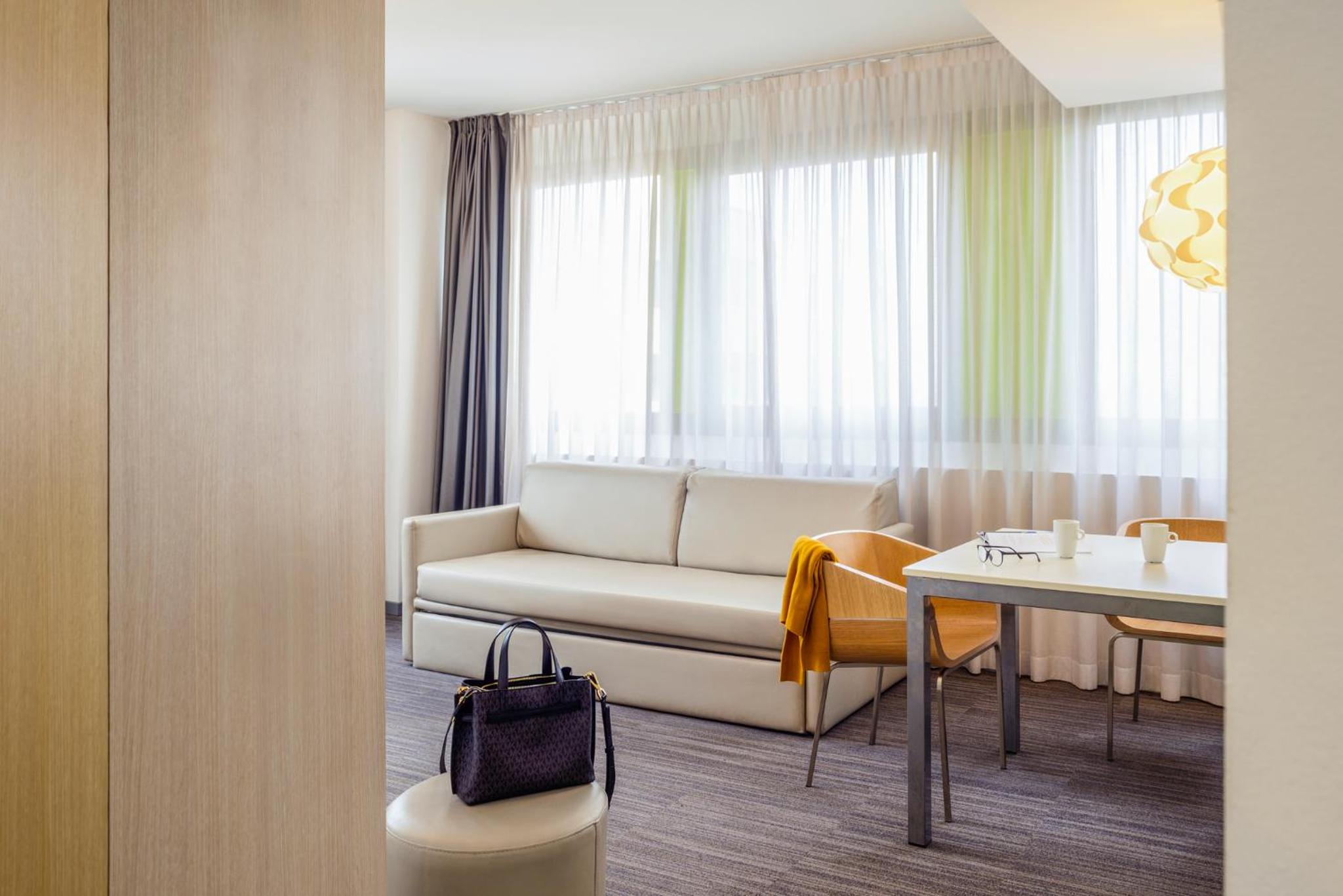 Executive Room - Photo 2