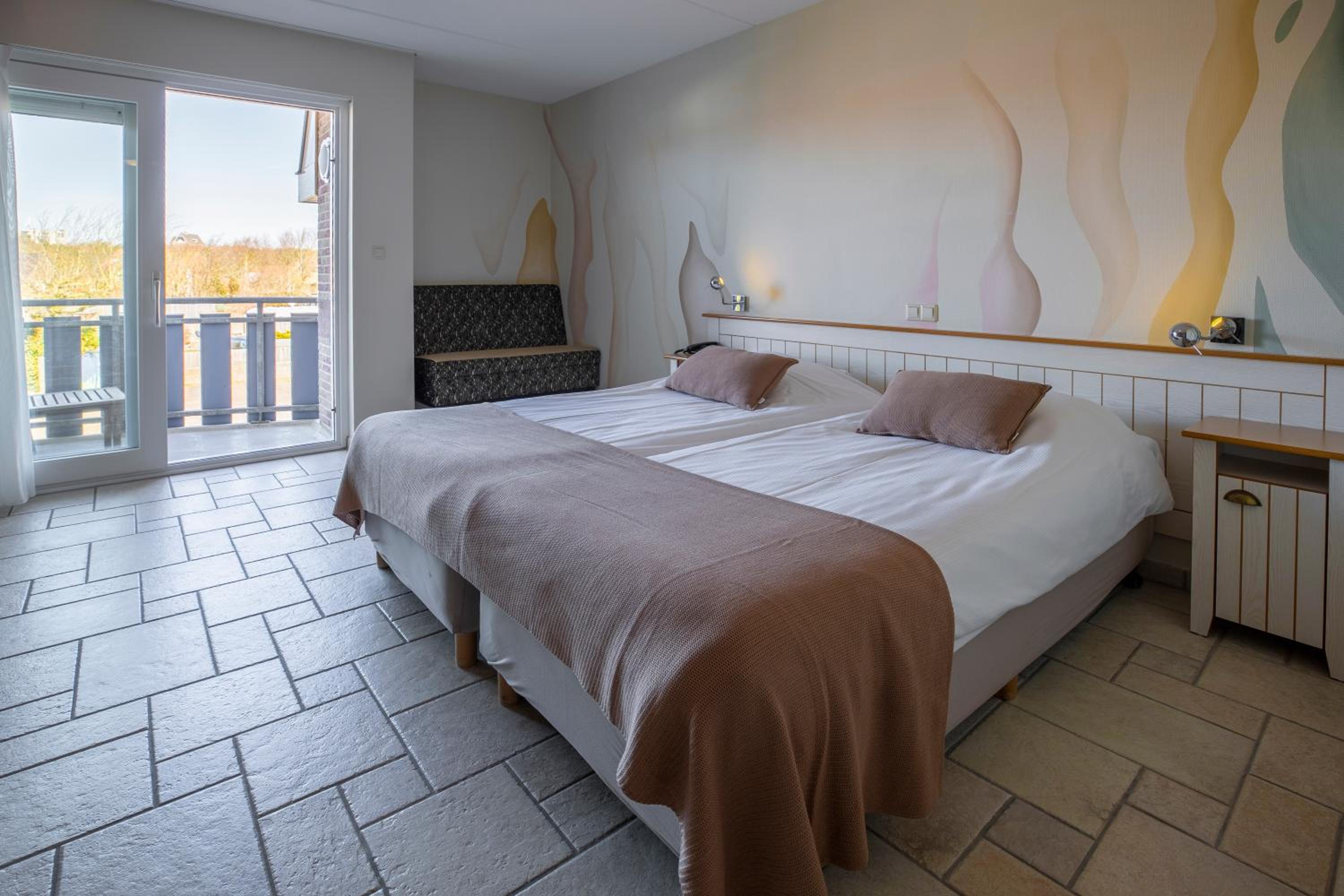 Double Room with Bath photo 3