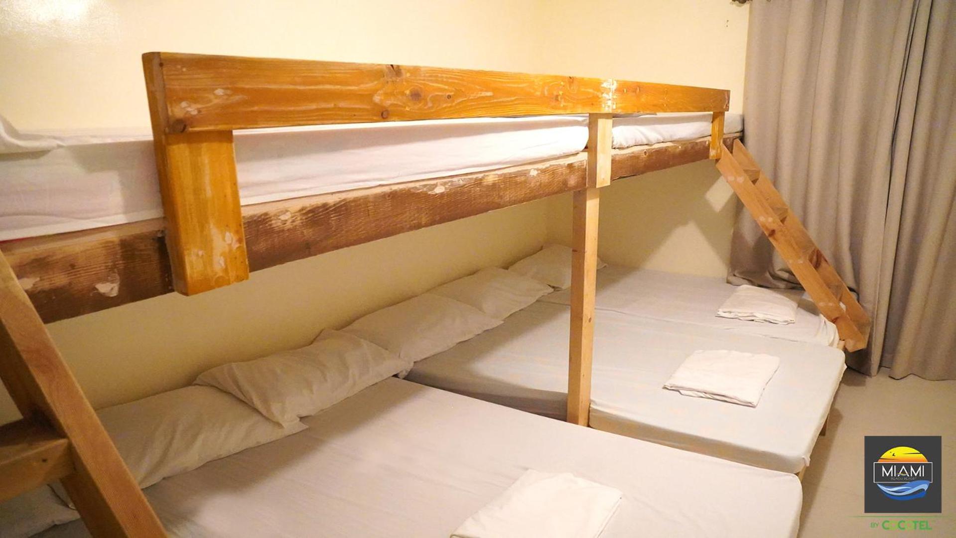 Mixed Dormitory Room