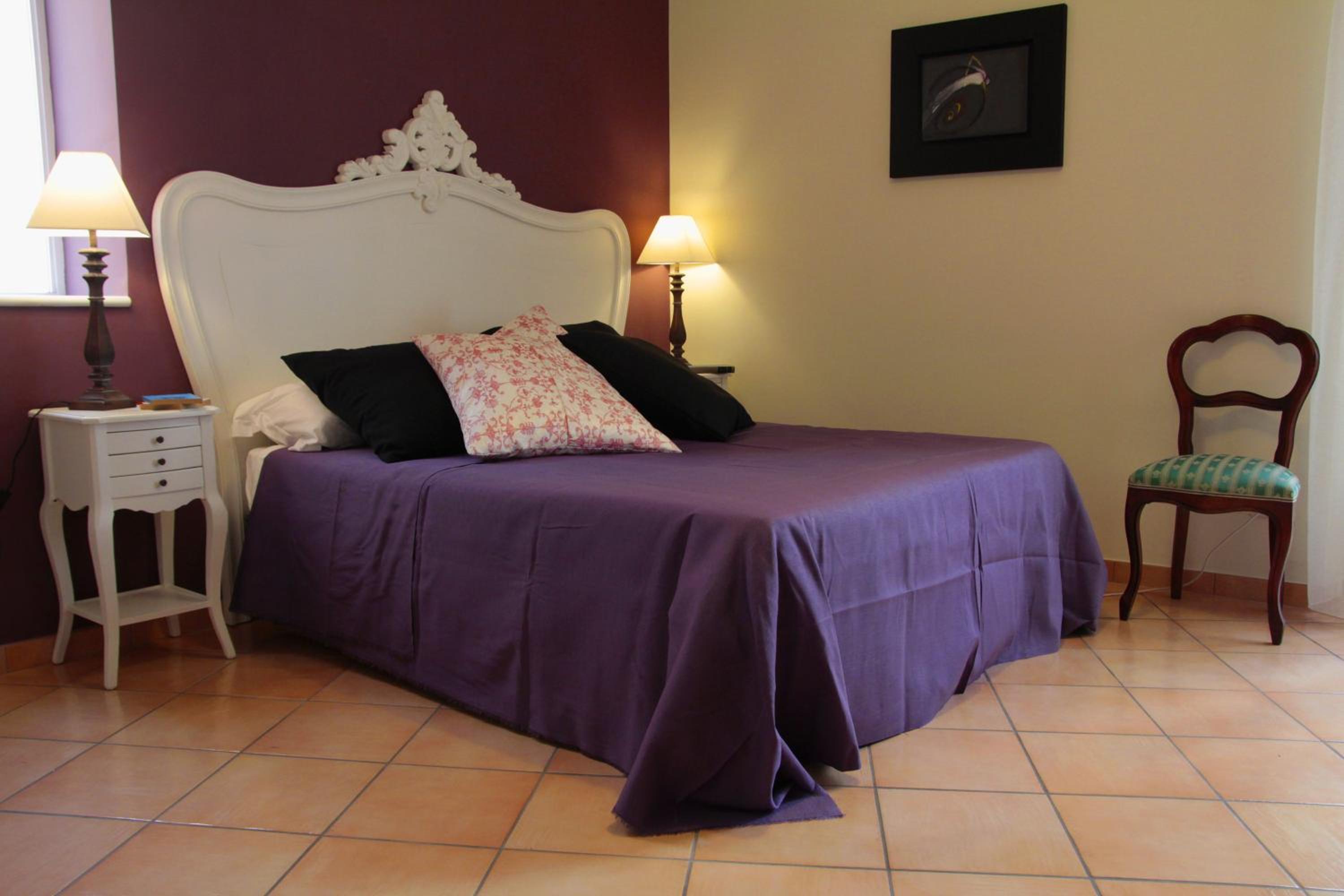 Double Room with Private External Bathroom - Photo 3