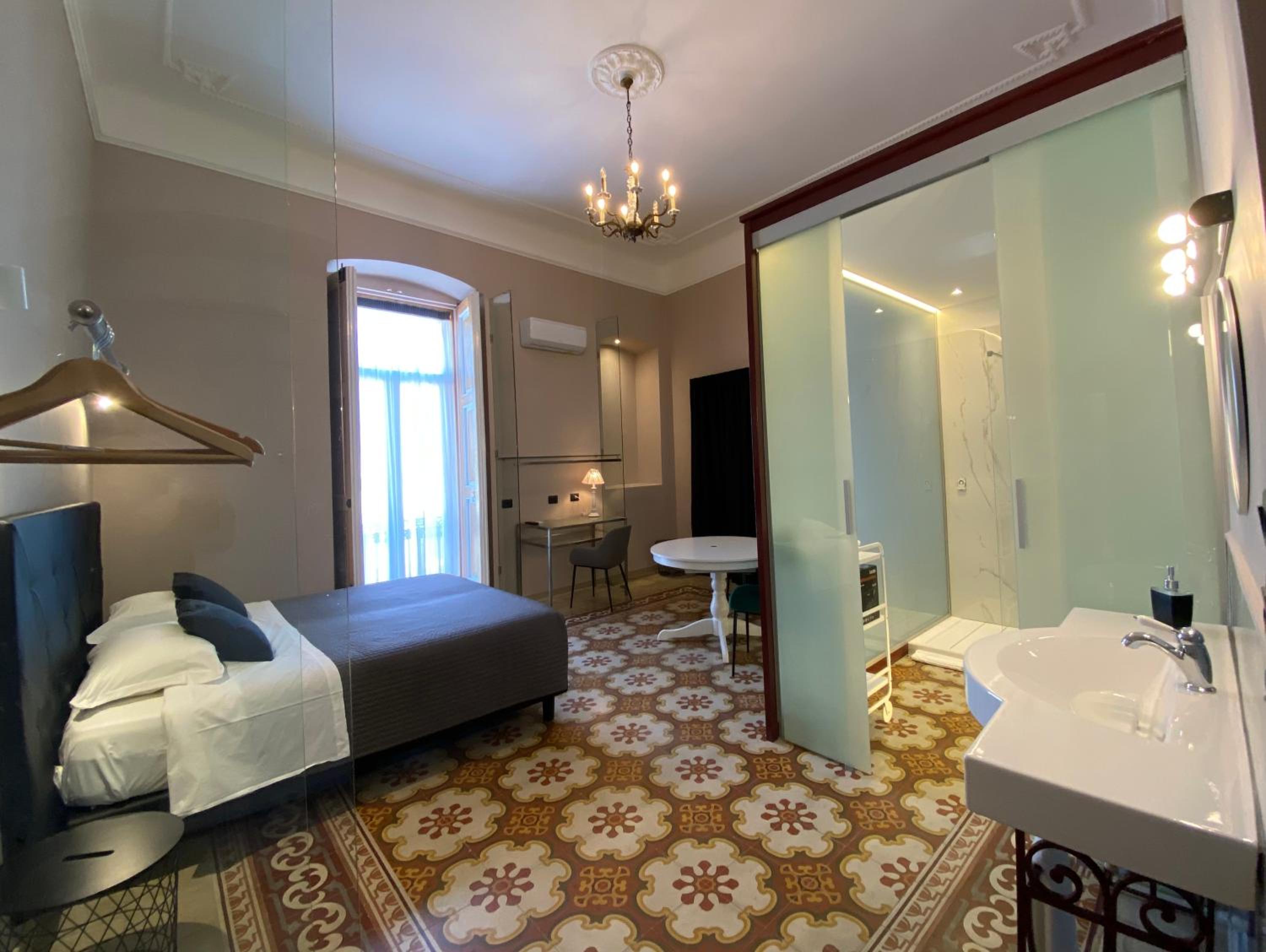 Deluxe Double or Twin Room - Photo 4
