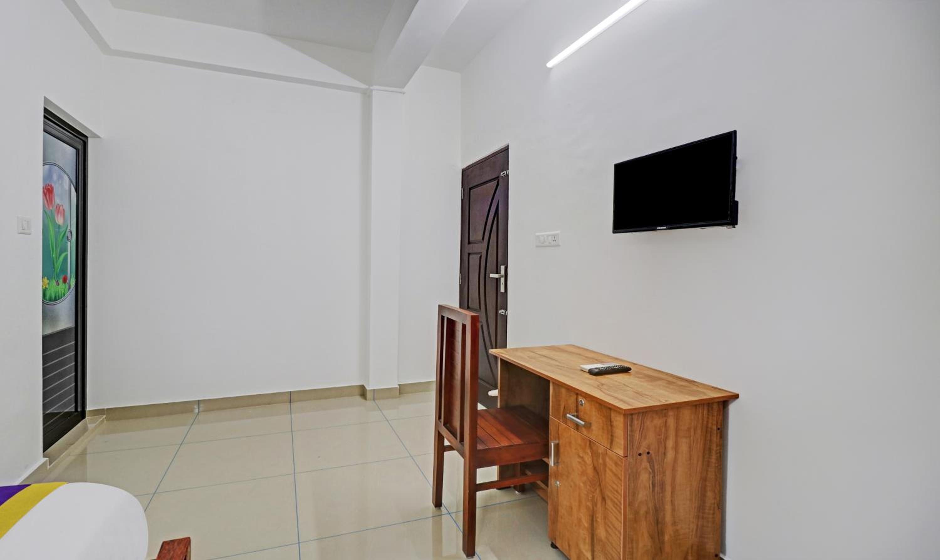 Standard Room - Photo 28