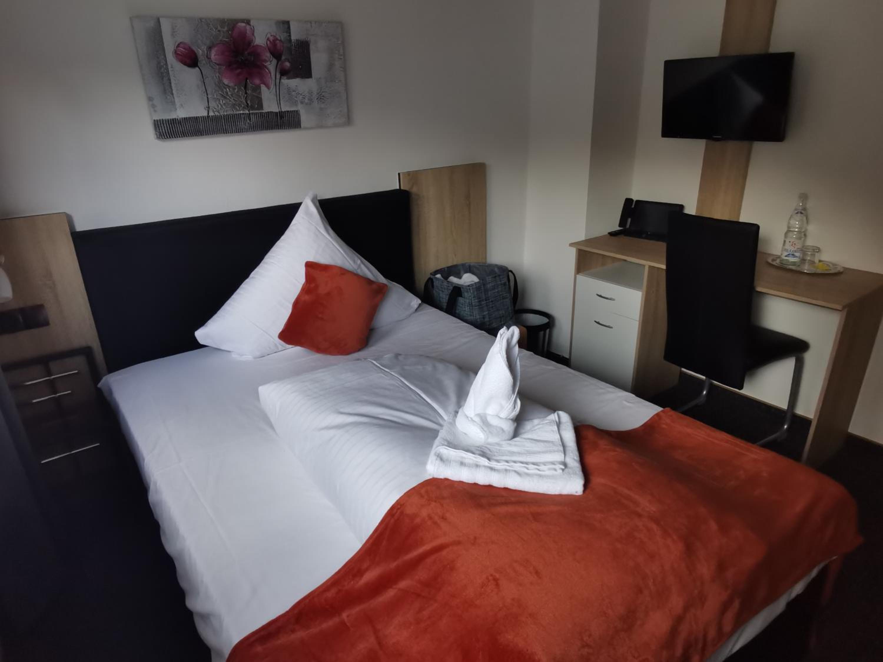 Single Room photo 2