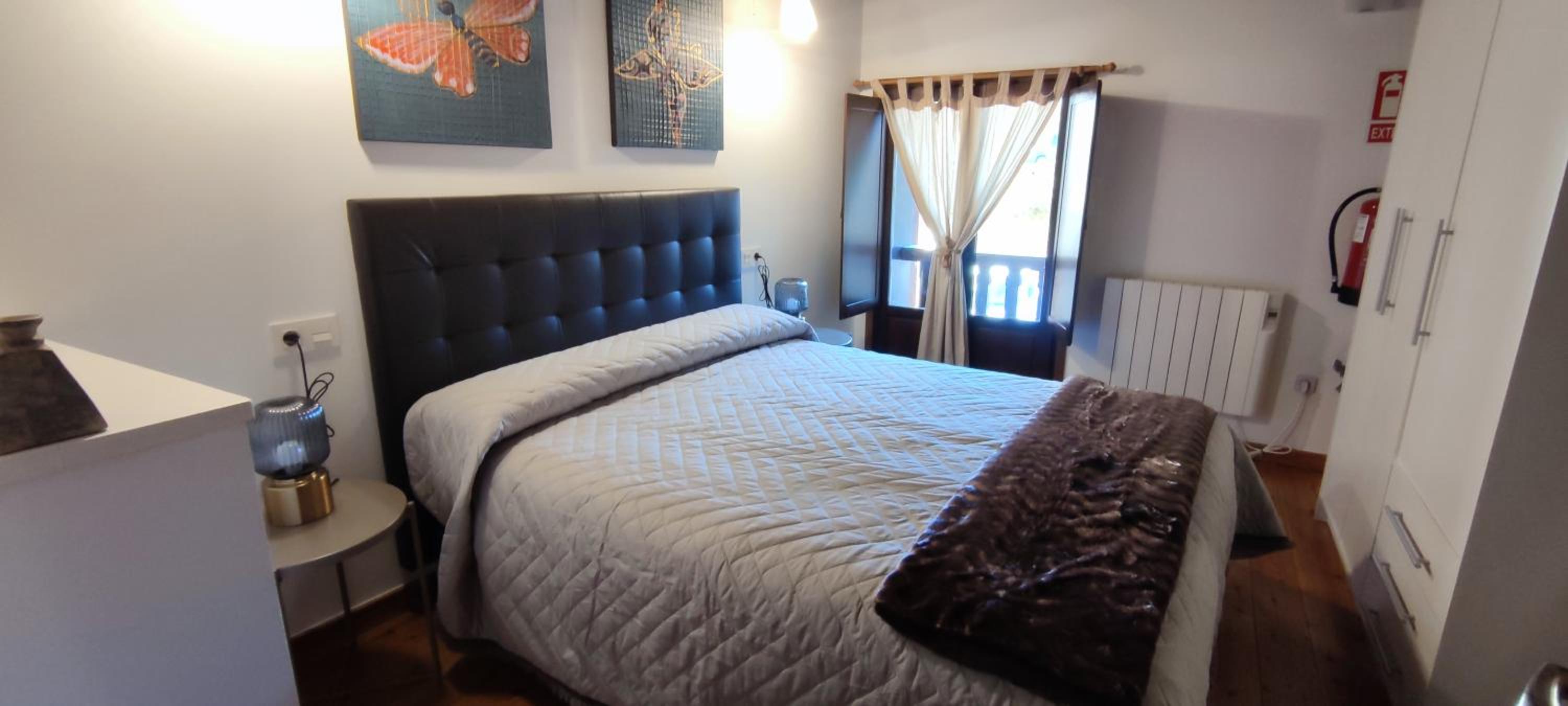 Two-Bedroom House photo 3