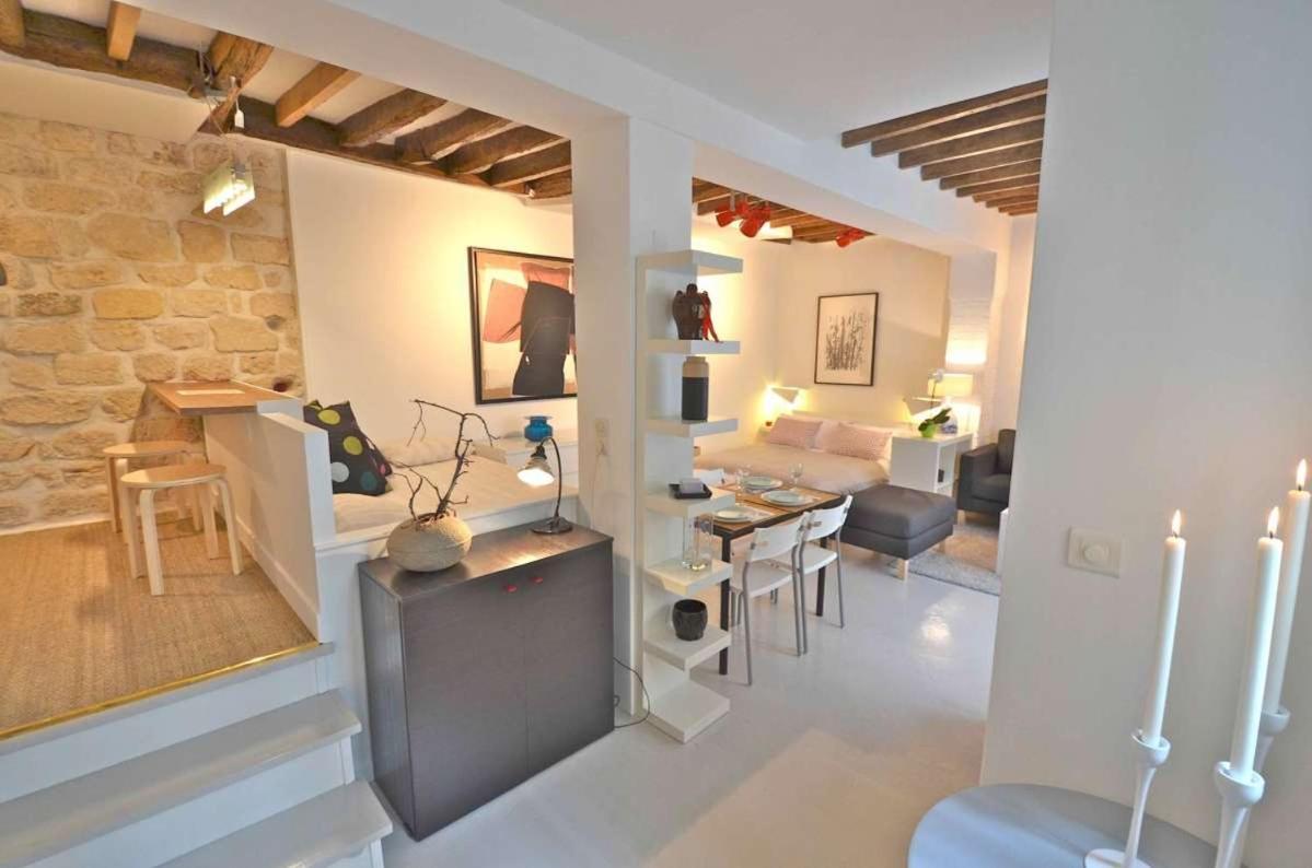 Studio Apartment photo 1