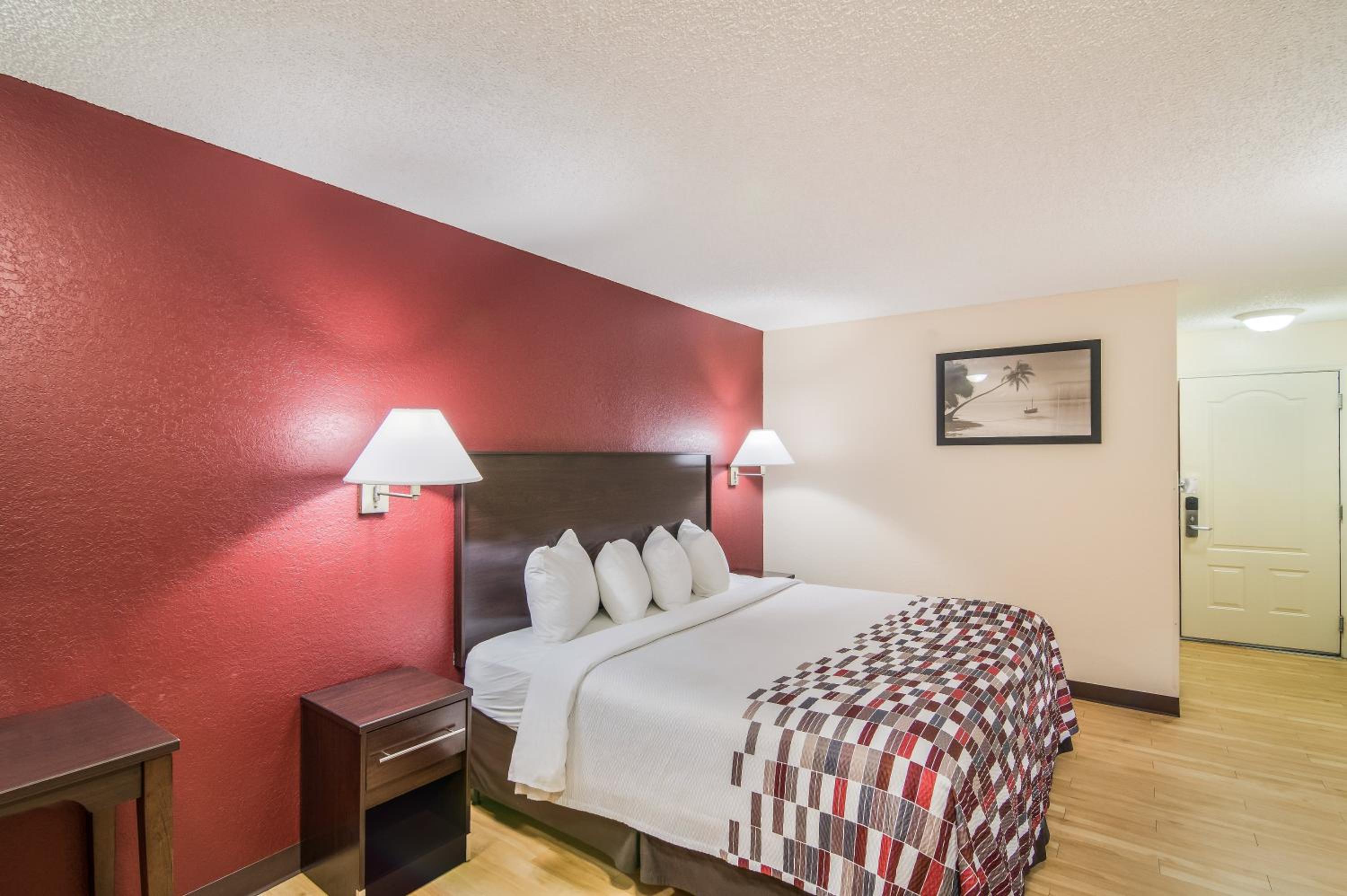 Superior King Room Non-Smoking - Photo 6