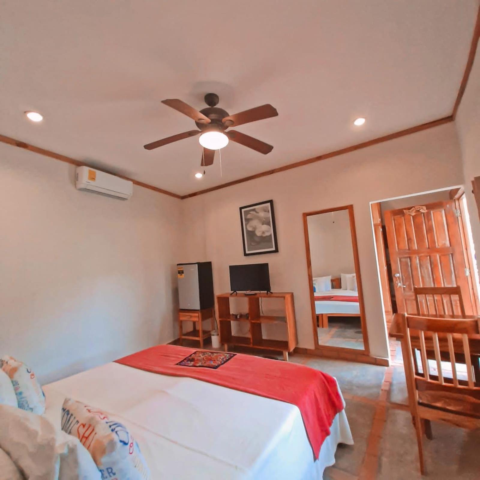 Standard Double or Twin Room photo 1