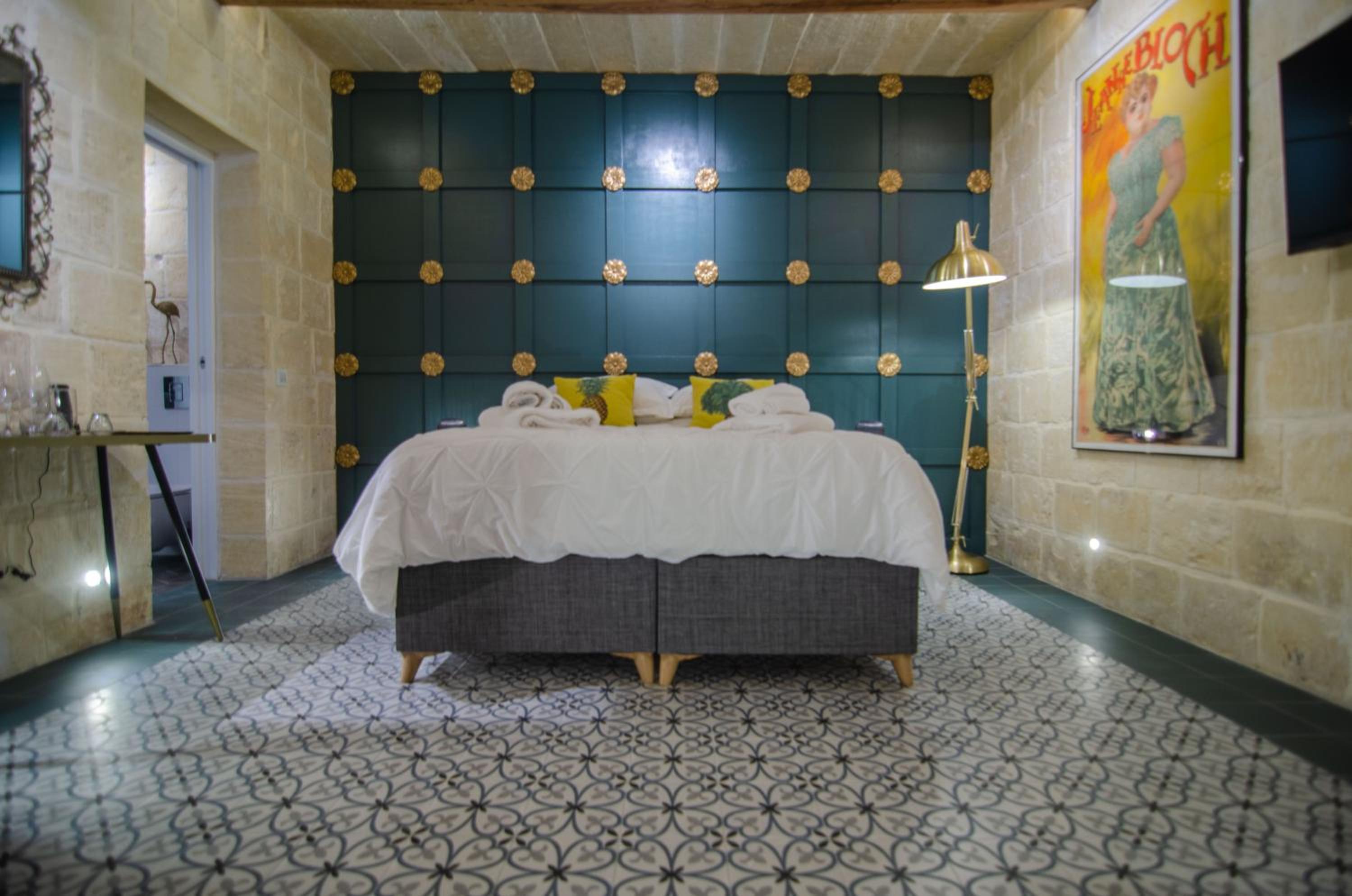 Deluxe Double Room with Bath