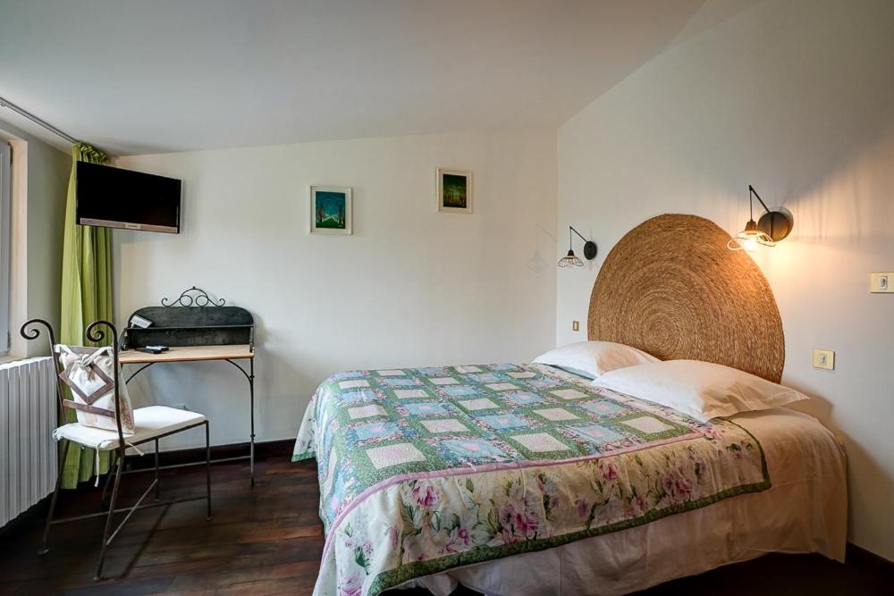 Double Room with Balcony photo 3