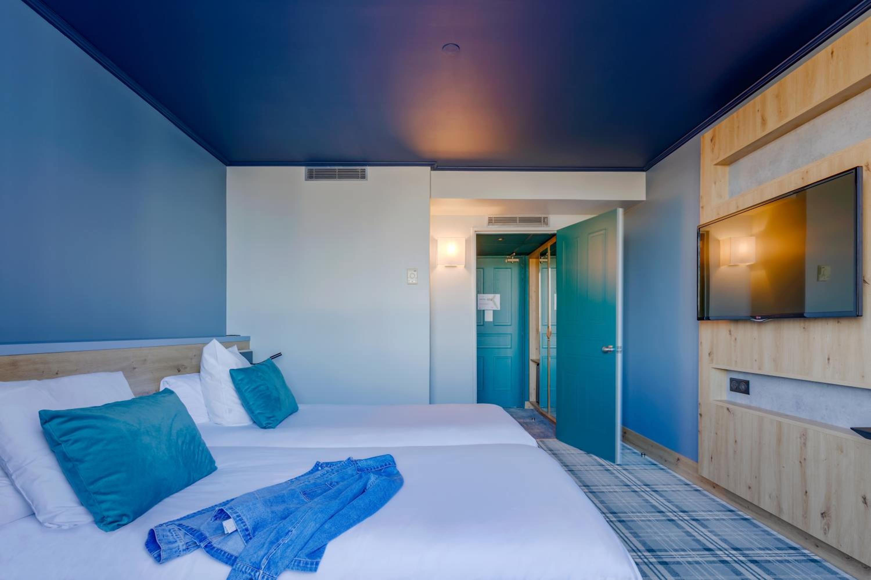 Superior Twin Room photo 2