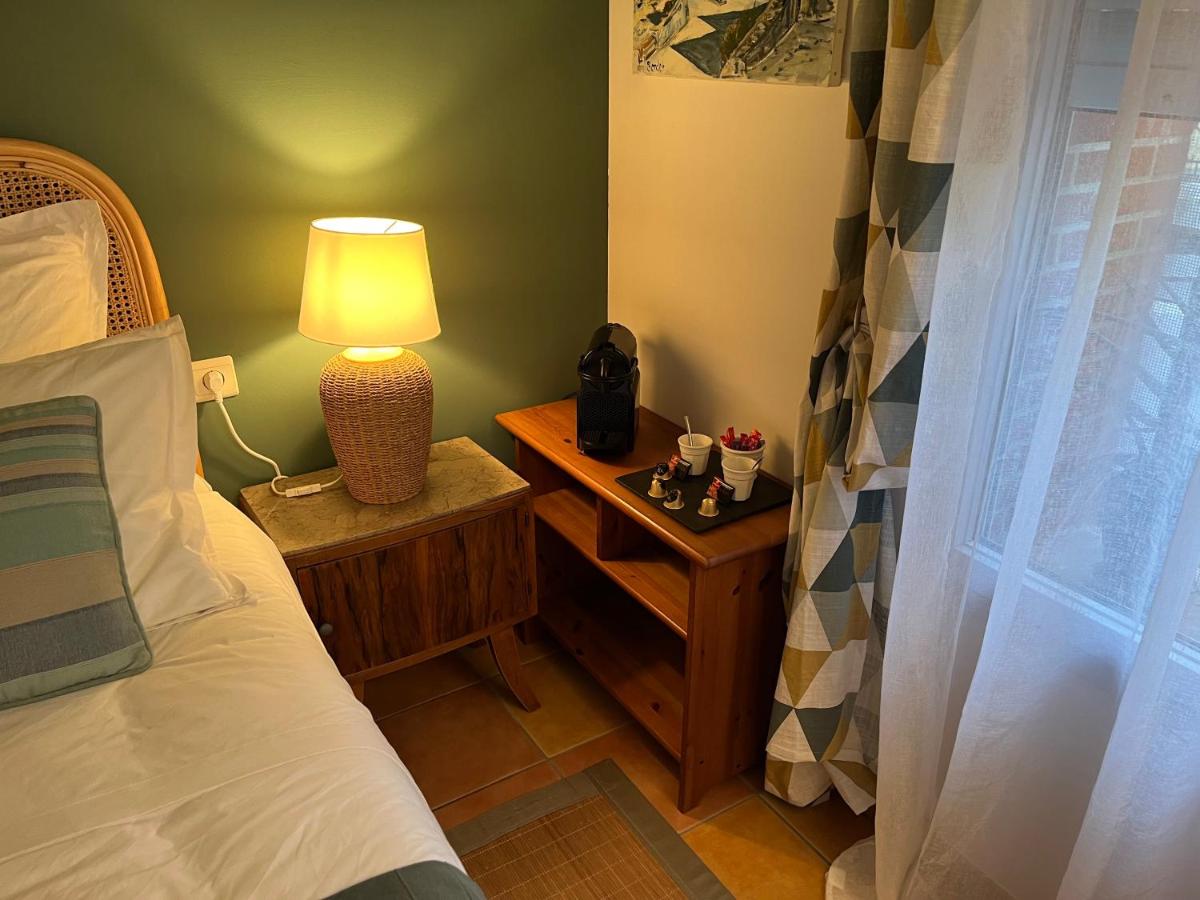 Standard Double Room photo 2