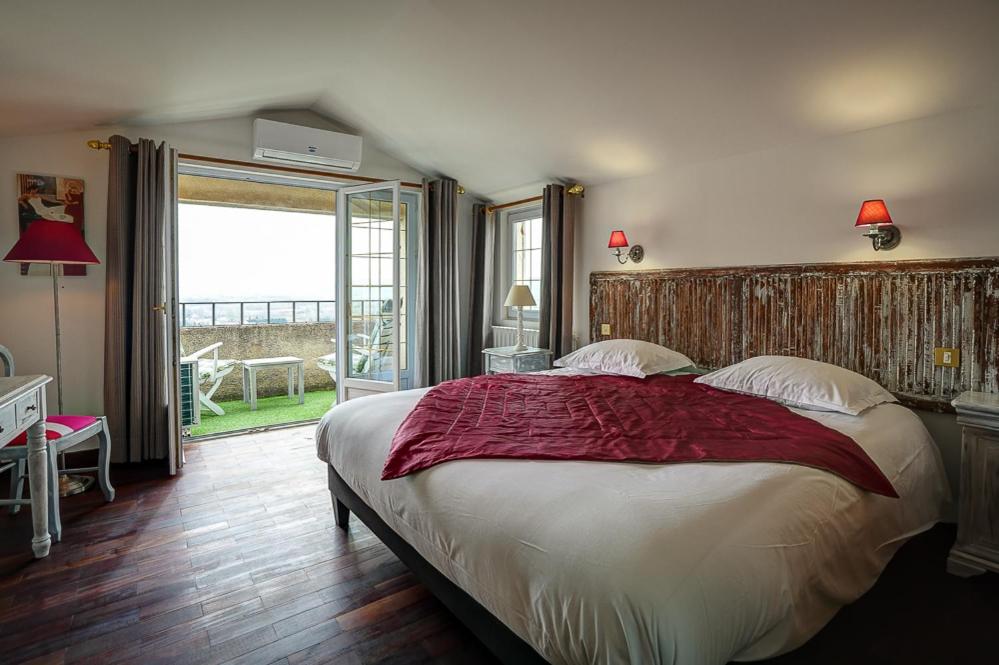 Double Room with Terrace - Photo 2