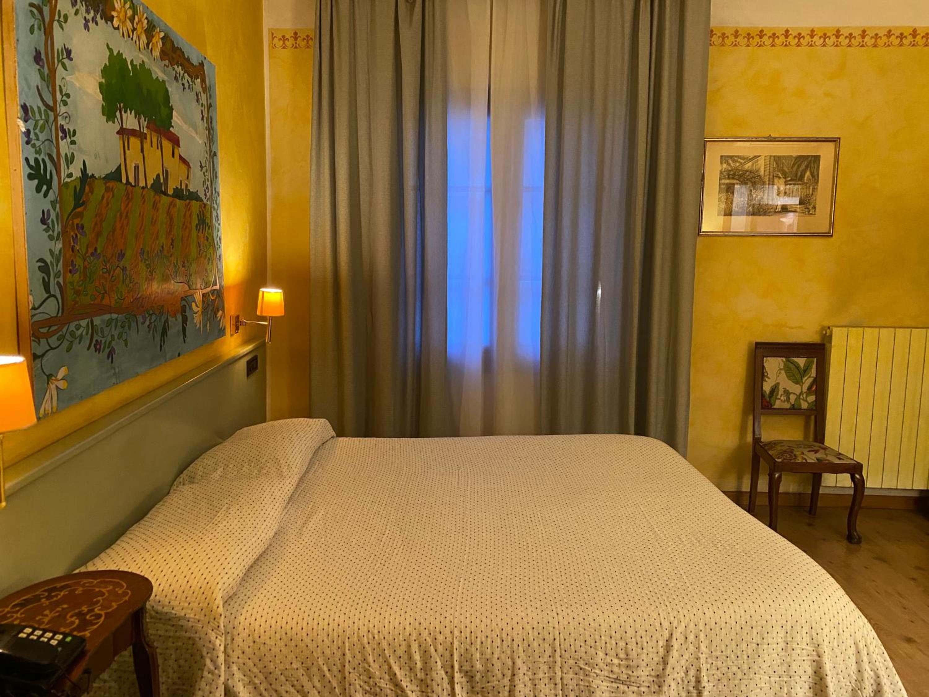 Classic Double Room - Photo 2