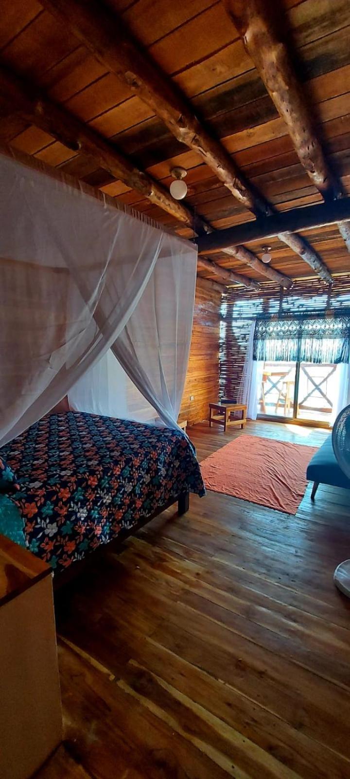 Deluxe Double Room with Balcony and Sea View photo 1