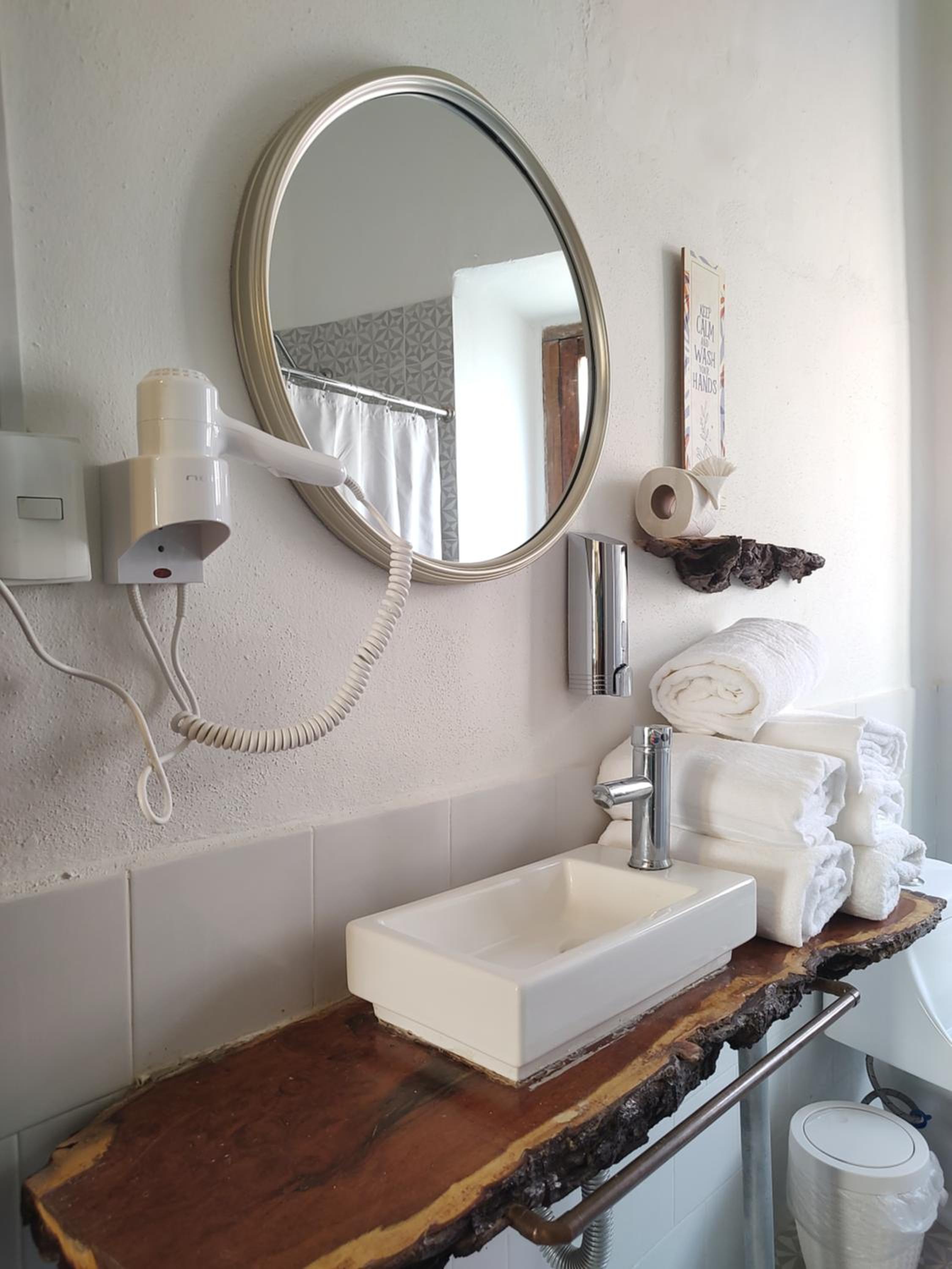 One-Bedroom Apartment - Photo 19