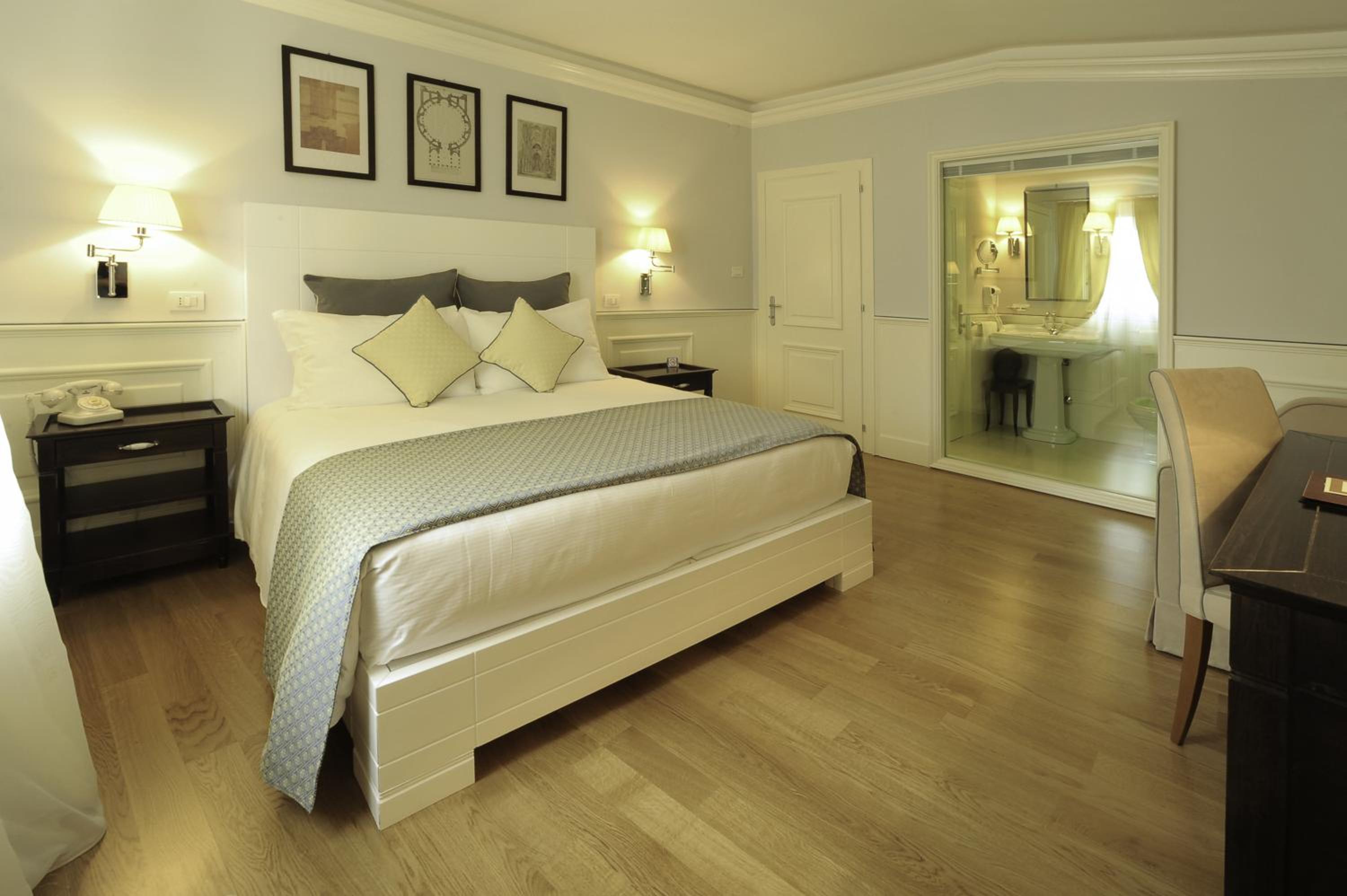 Deluxe Double Room - Photo 5