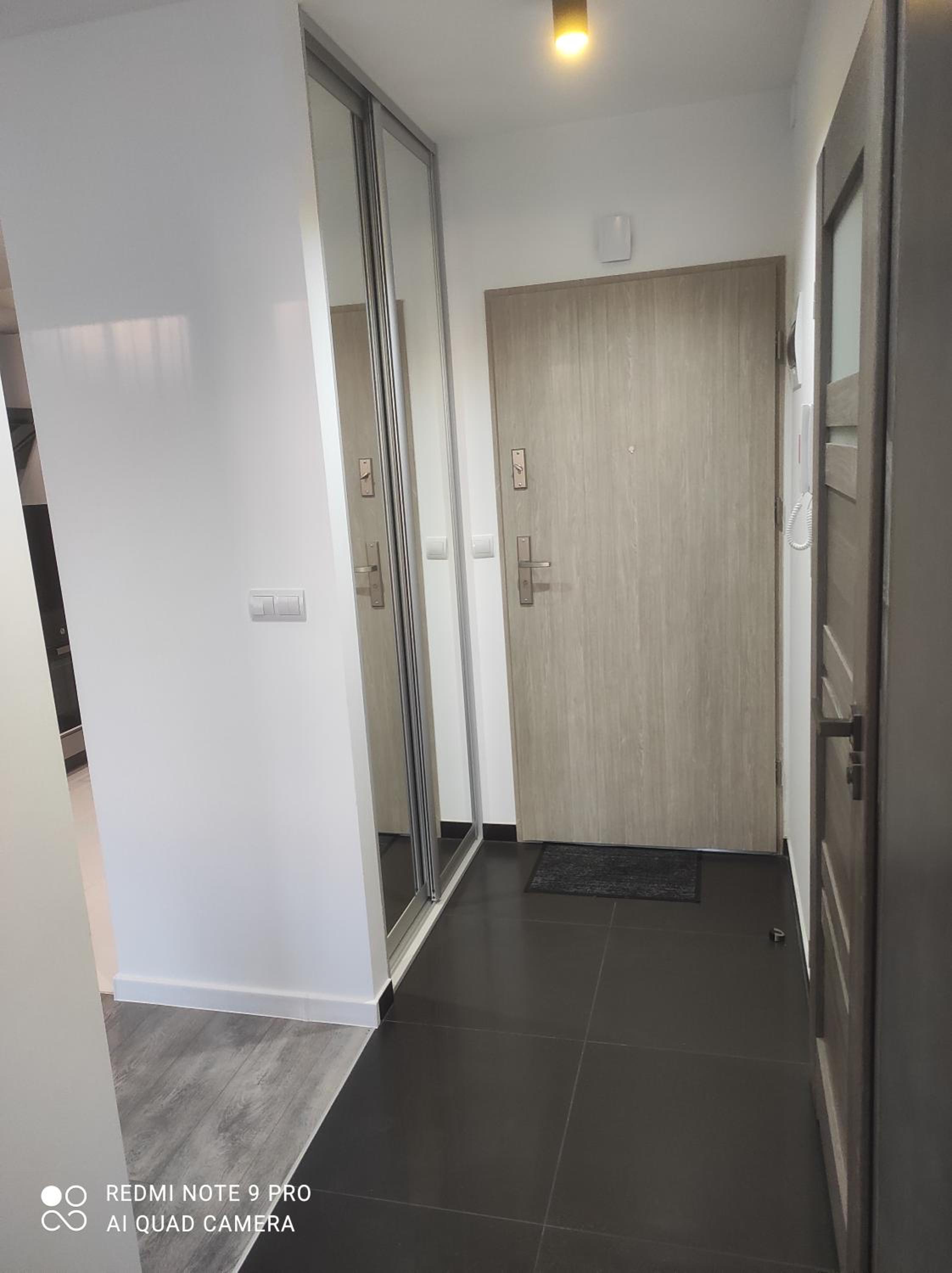 One-Bedroom Apartment - Photo 19