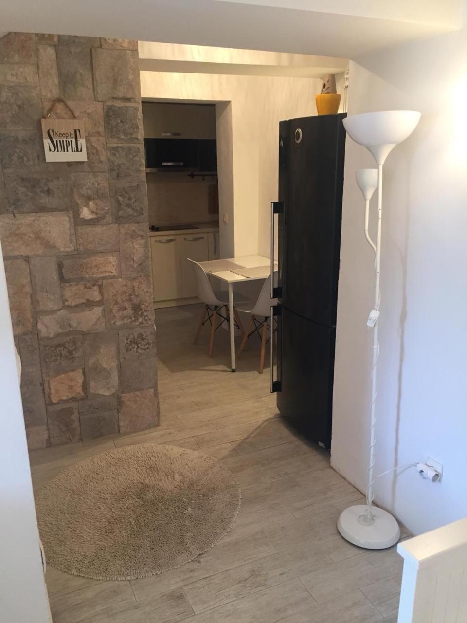 Studio Apartment photo 3